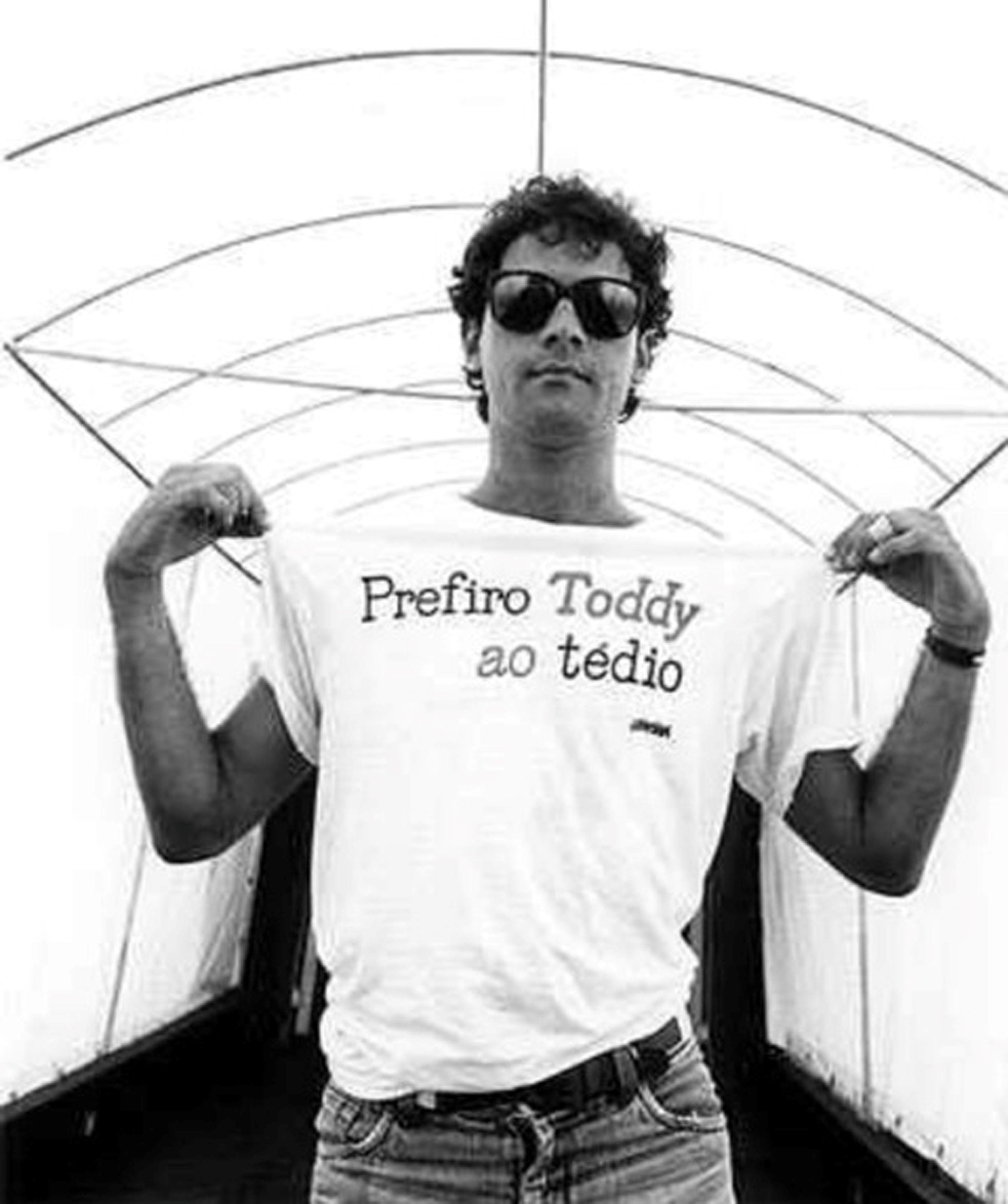 Cazuza. Music lyrics, Music, Mens tops