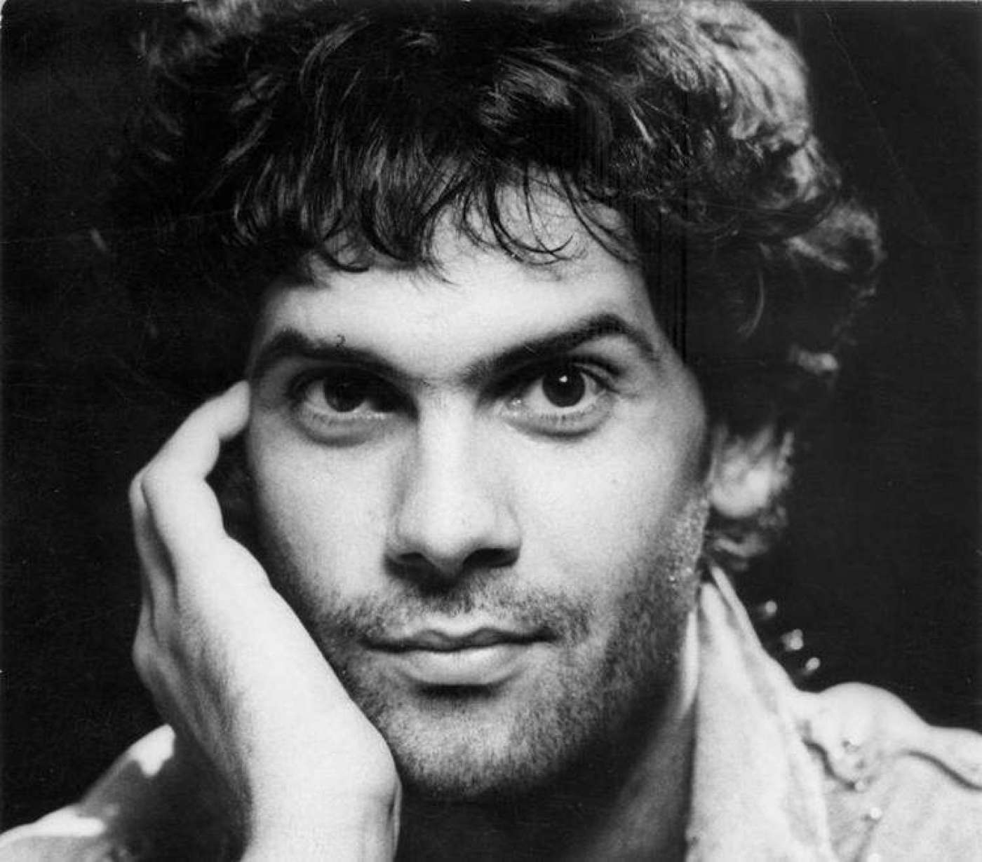 Amigos acreditam que Cazuza estaria escrevendo livros hoje em dia O