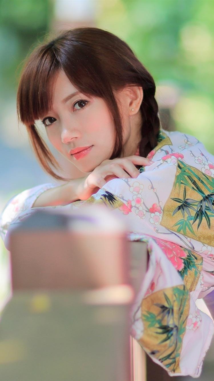 Beautiful Japanese Girl, Kimono, Summer 750x1334 IPhone 8 7 6 6S