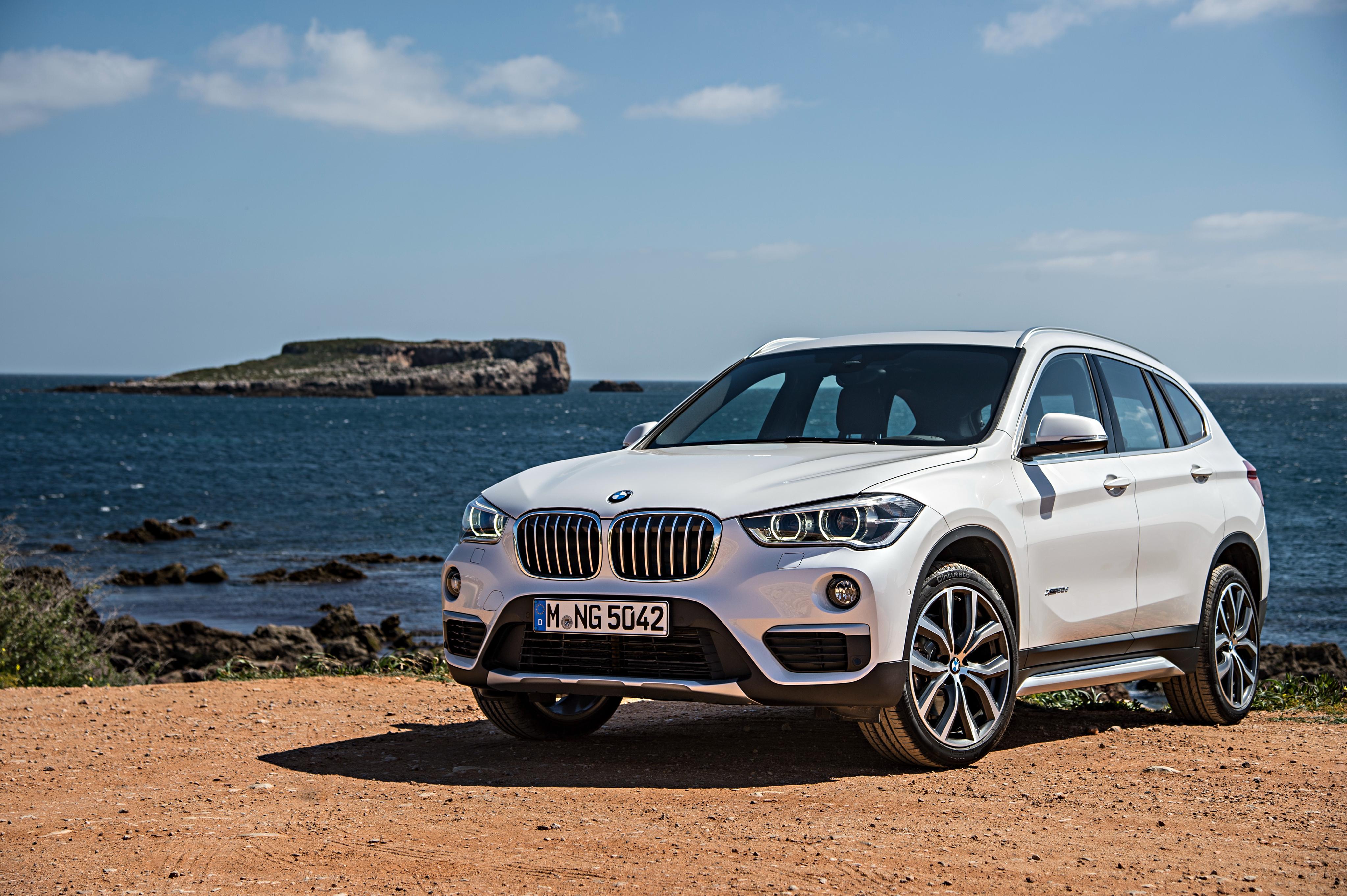 BMW X1 on the Beach 4k Ultra HD Wallpaper. Background Image