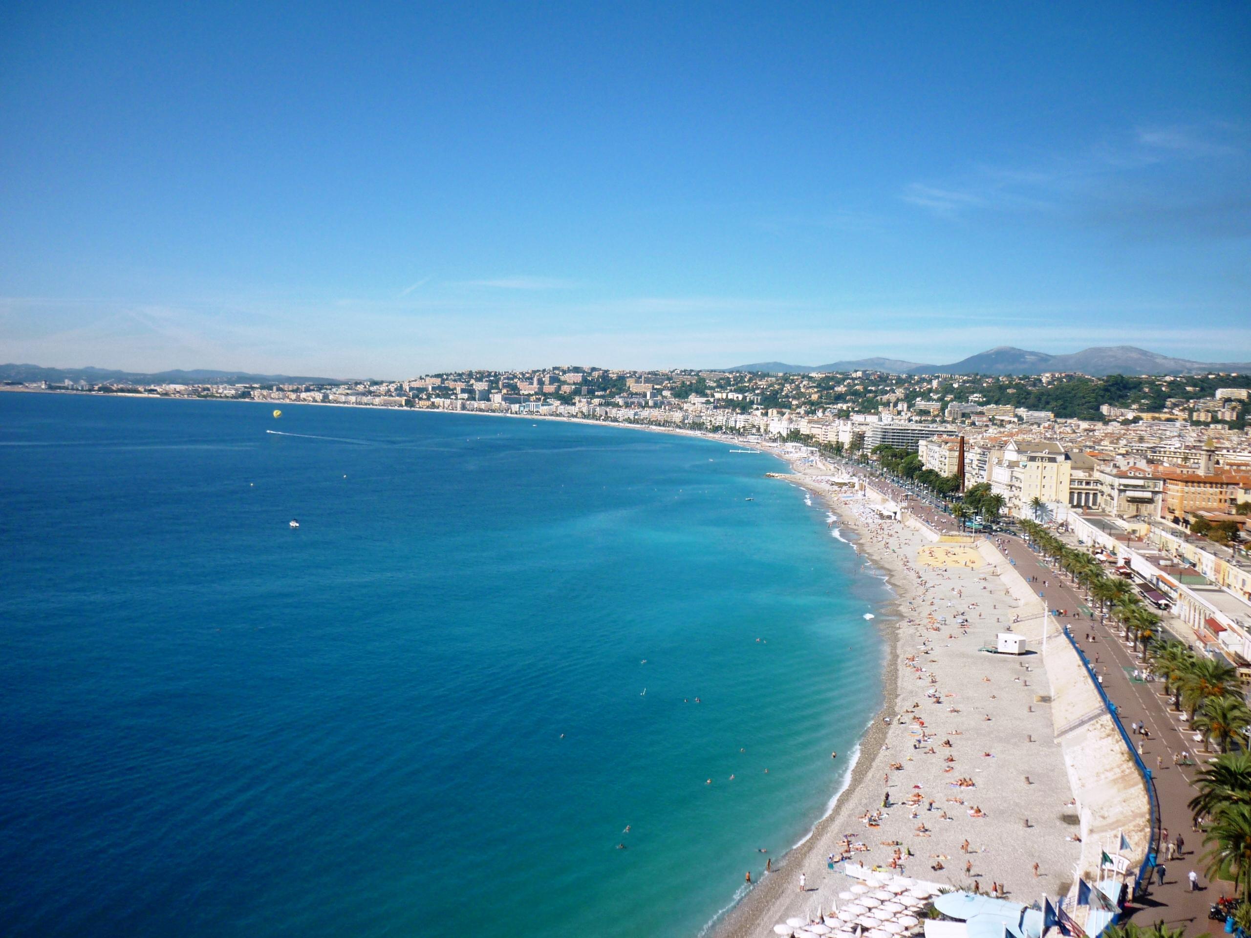 2560x1920px French Riviera Wallpaper