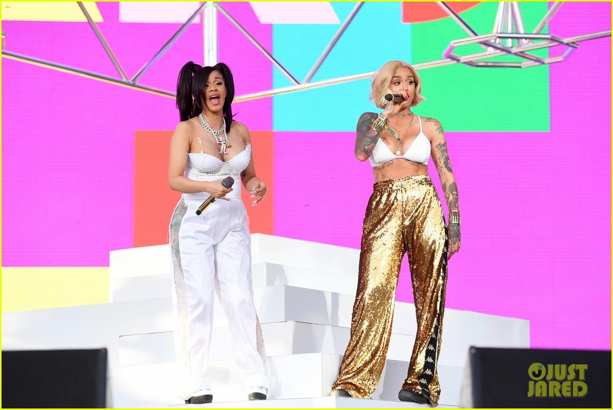 Pregnant Cardi B Brings the Party to Coachella 2018 With Chance