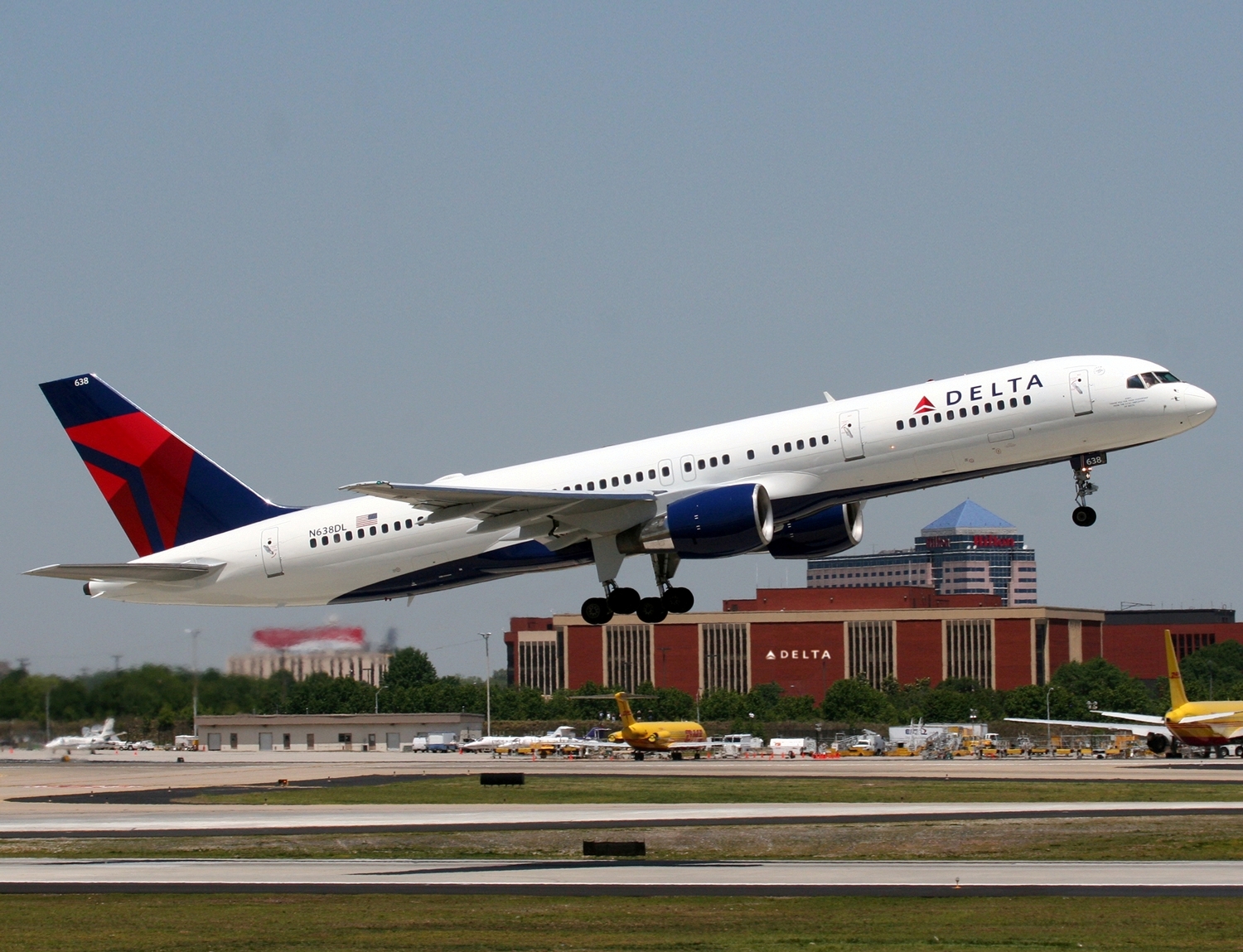 Boeing 757 300 Of Delta Airlines Aircraft Wallpaper 3313