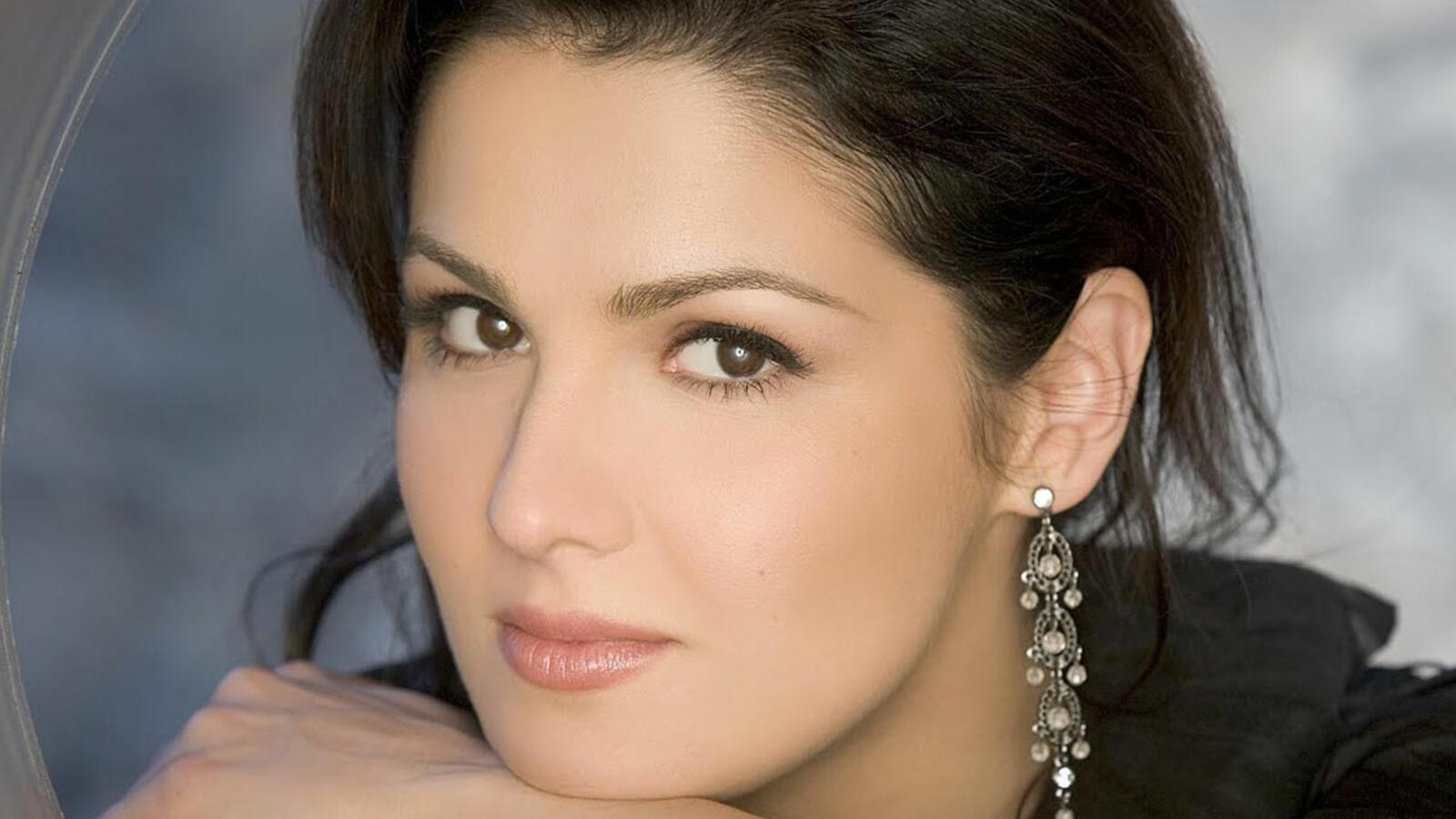 Gifted soprano Anna Netrebko to debut at Lebanon's Beiteddine Art
