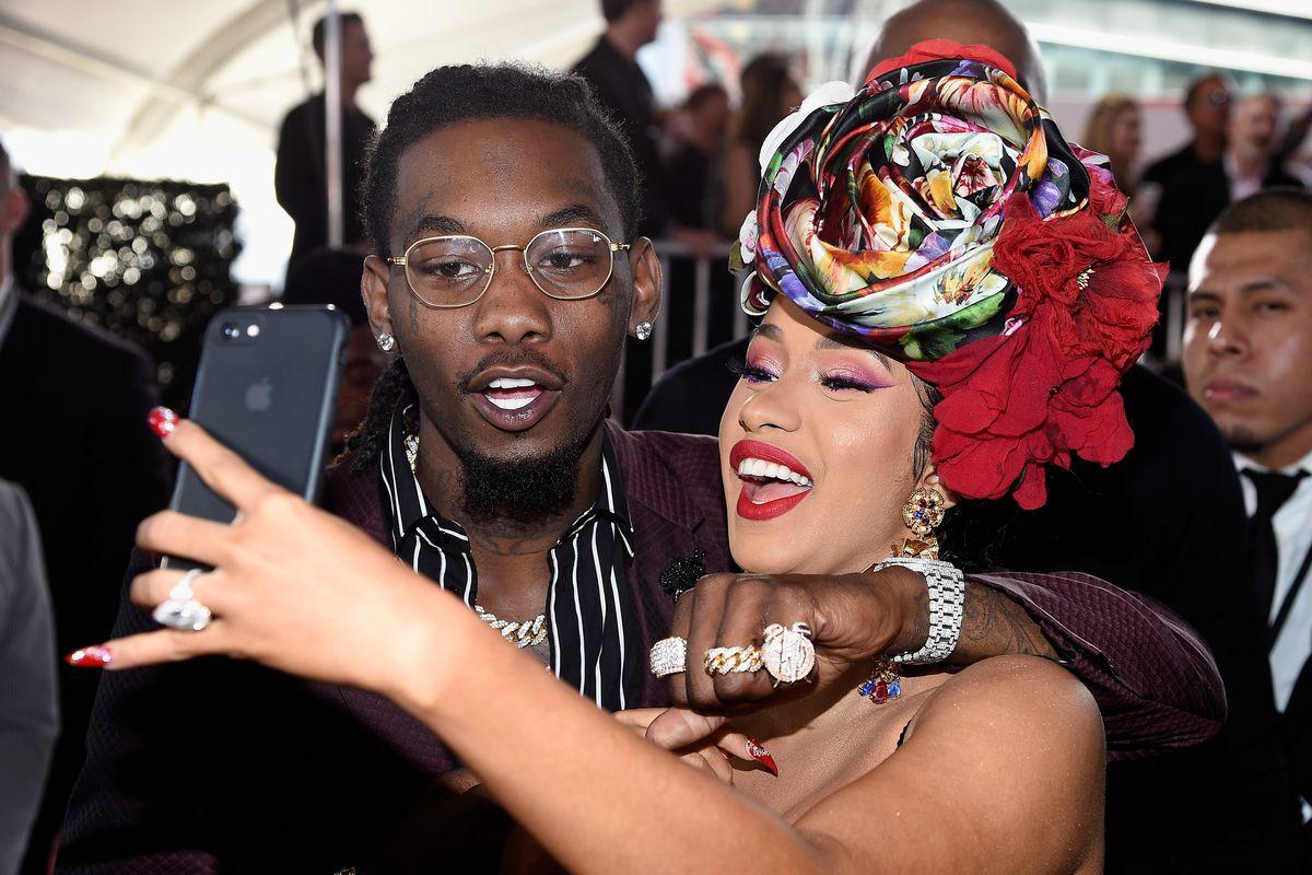Offset stormed the stage at Cardi B's concert. It was not romantic