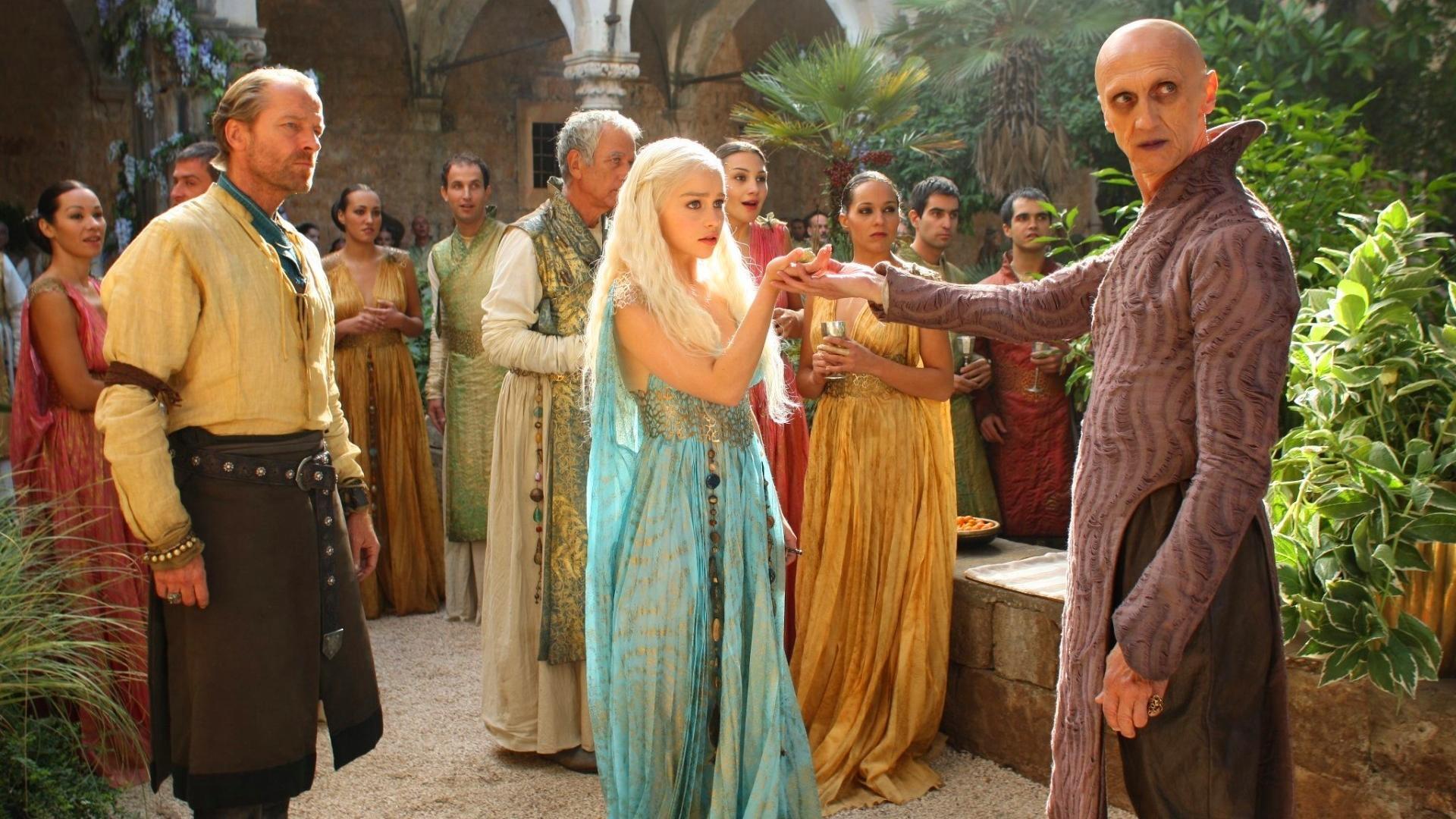 Clarke daenerys targaryen jorah mormont pyat pree Wallpaper