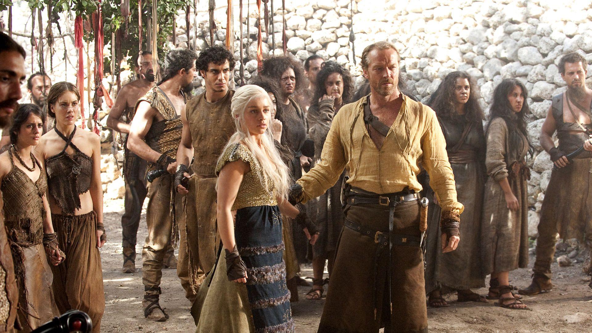 Daenerys Targaryen, Jorah Mormont. Costuming of Thrones