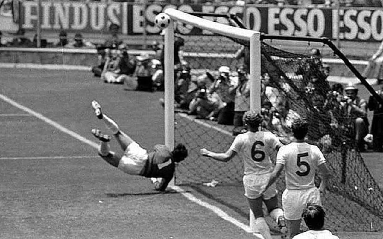 Gordon Banks: The steelworker's son who became a World Cup winner