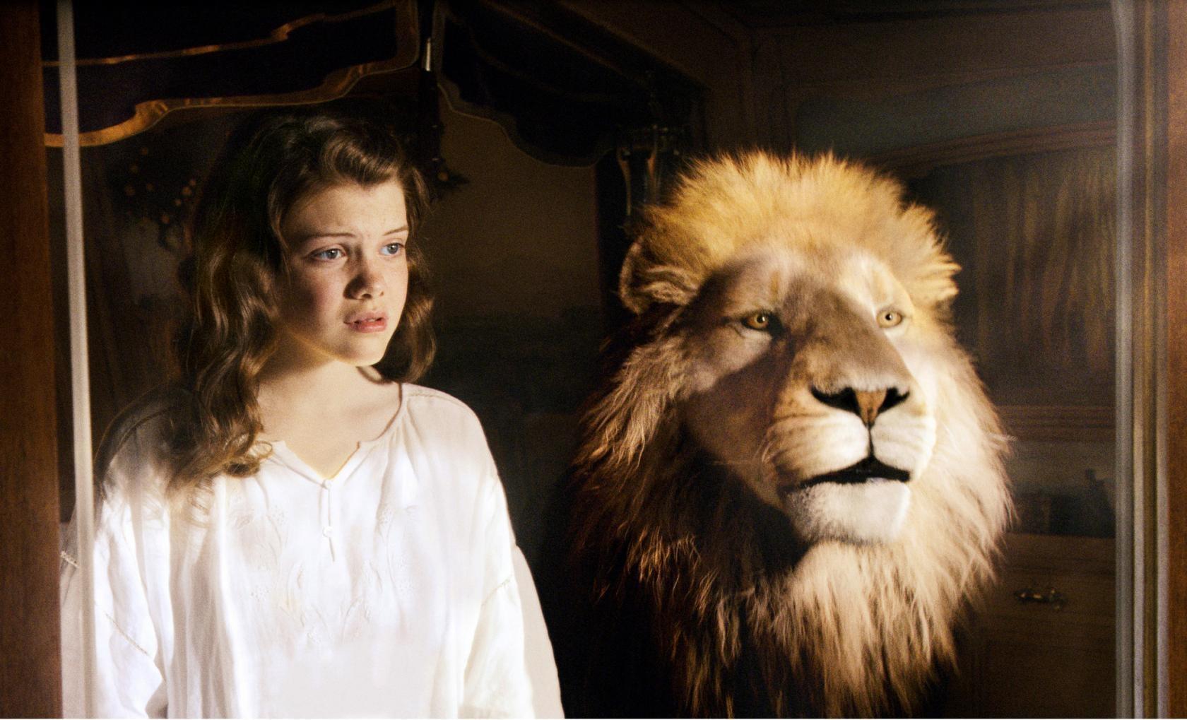Lucy From 'The Chronicles Of Narnia' Has Turned 21 And Looks Incredible