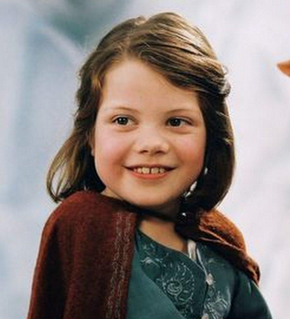 Lucy From 'The Chronicles Of Narnia' Just Turned 21 And She Looks Fab!