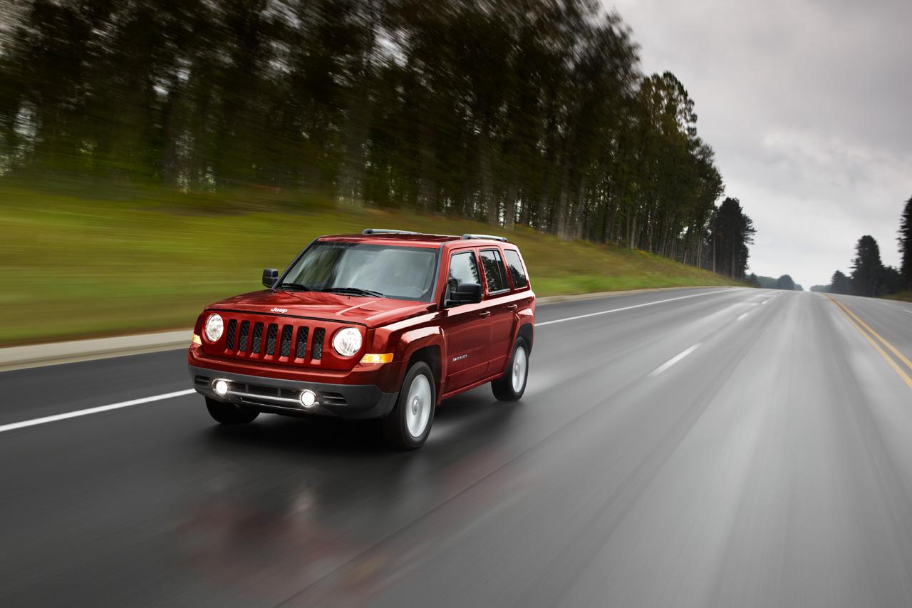 Jeep Patriot wallpaper Power Girl