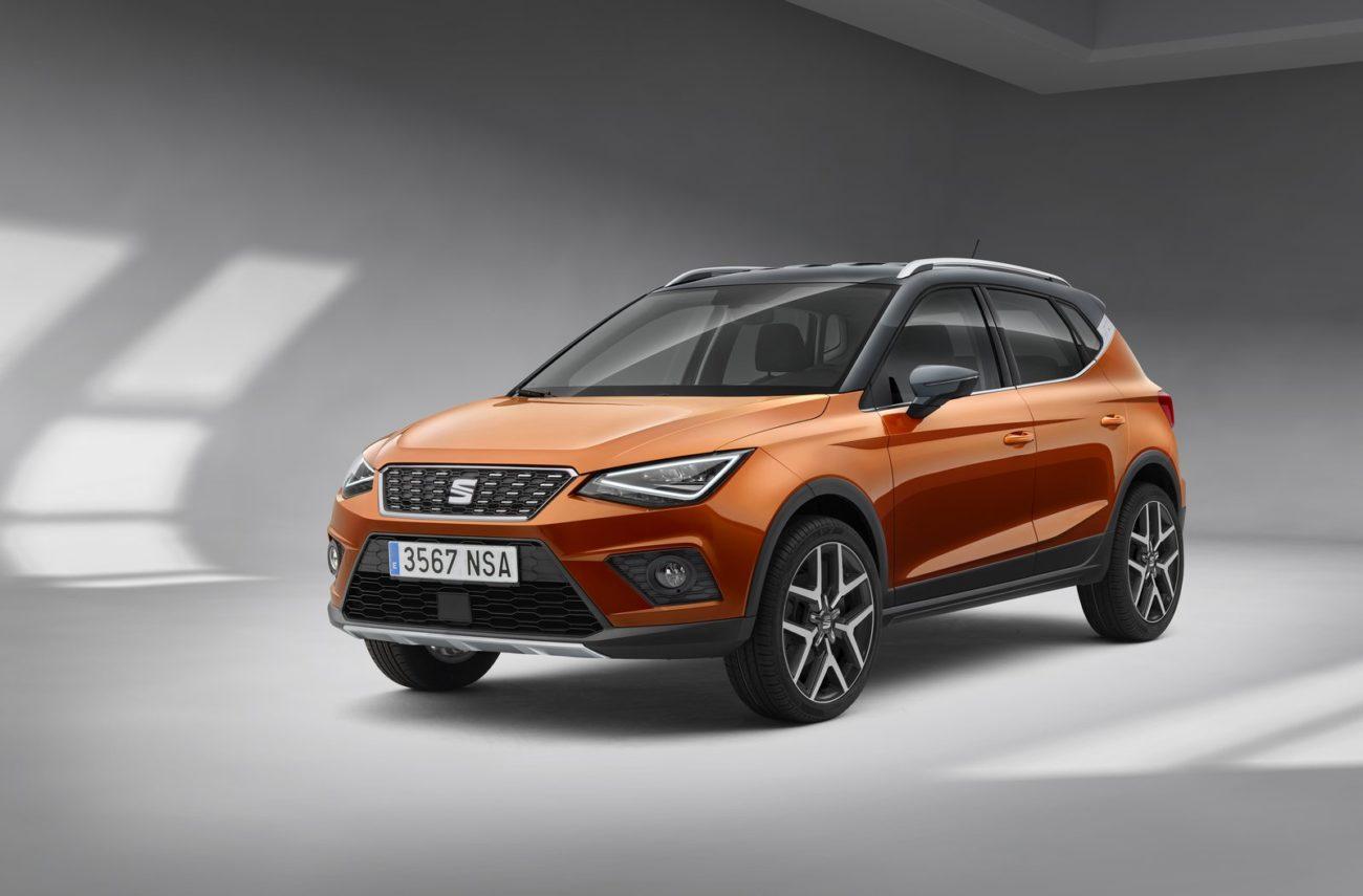 Renault Captur. Look Wallpaper. Car Review and Rumors