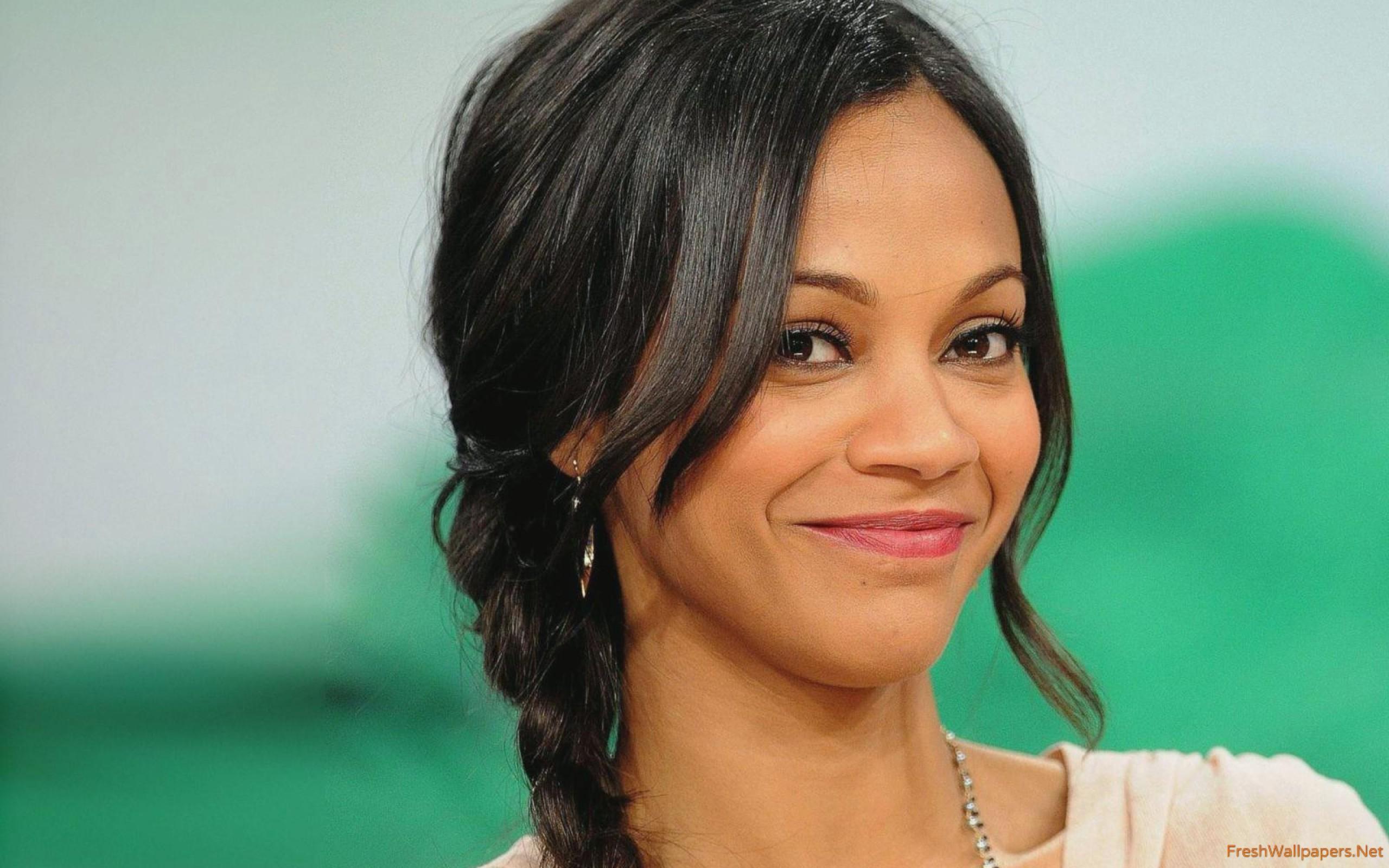 Zoe Saldana wallpaper