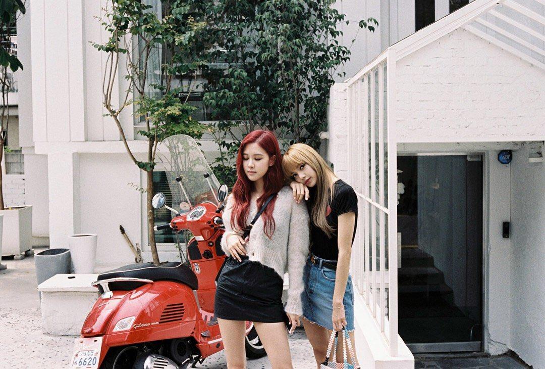image about chaelisa. See more about blackpink