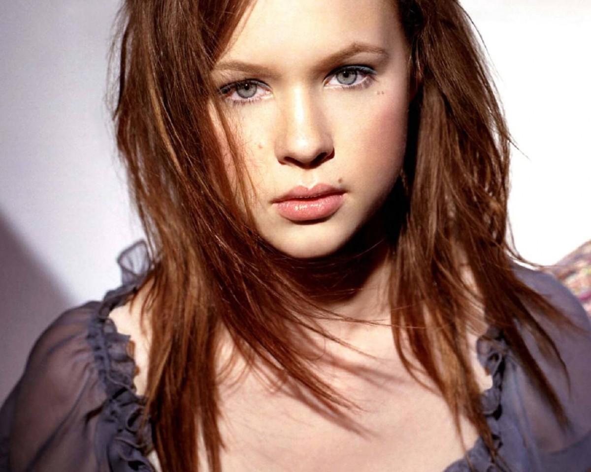 Thora Birch Wallpapers - Wallpaper Cave
