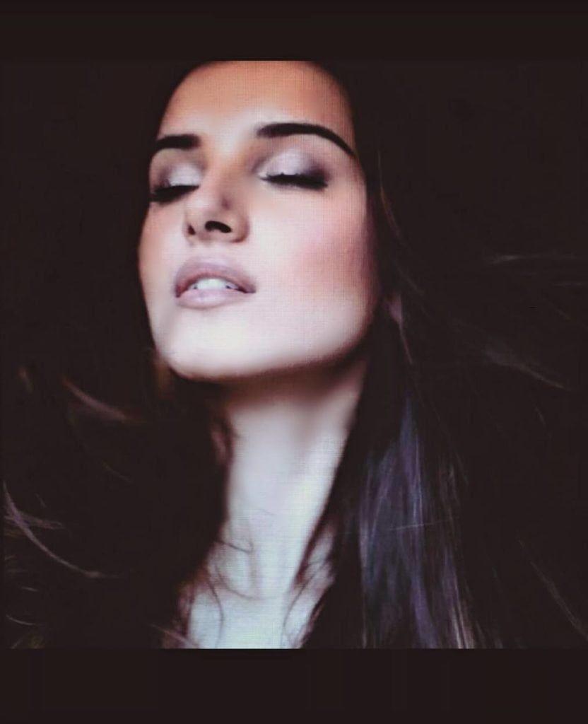 Tara Sutaria Picstures. tara sutaria. Bollywood gossip