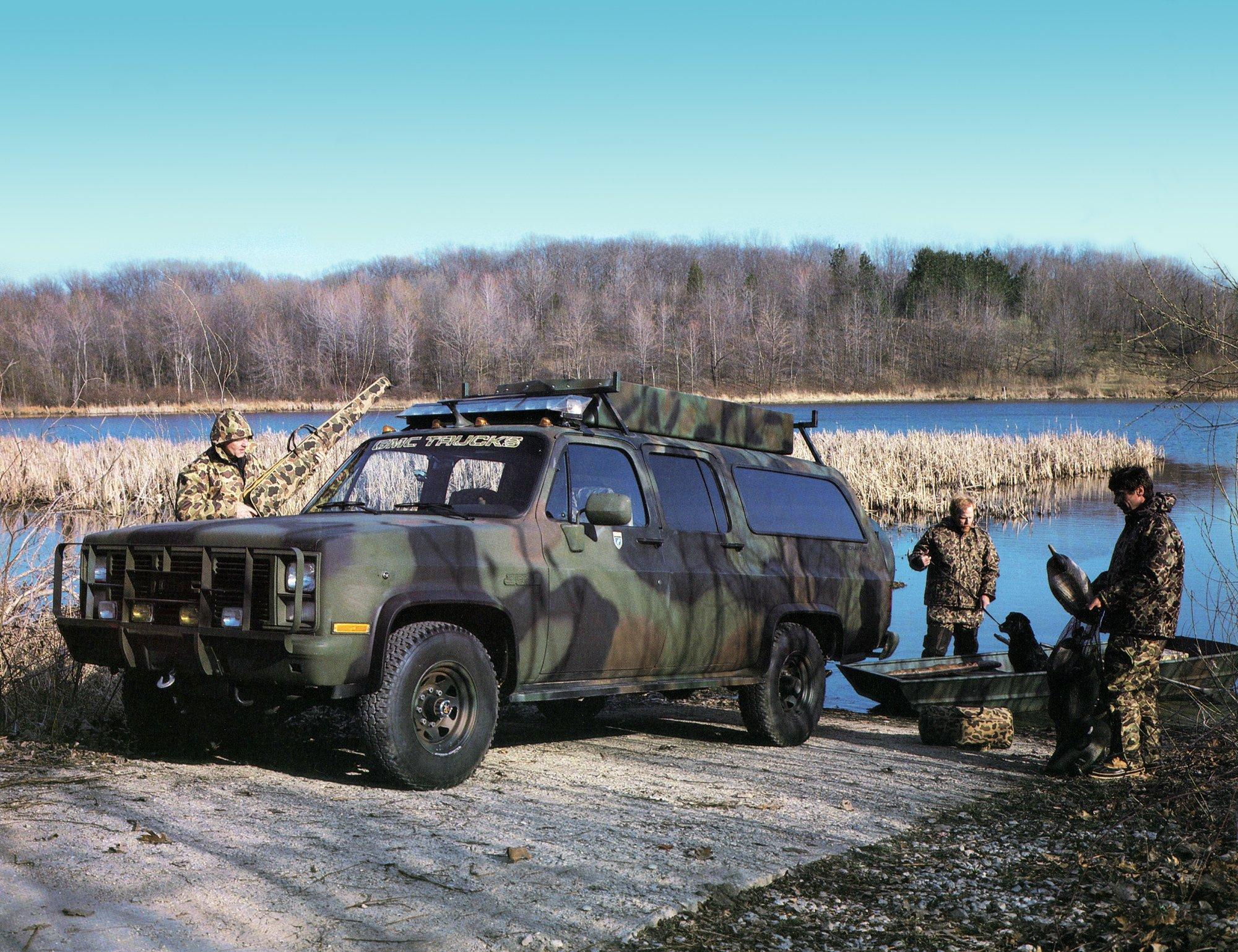 GMC K2500 Suburban Sierra Classic military suv 4x4 wallpaper