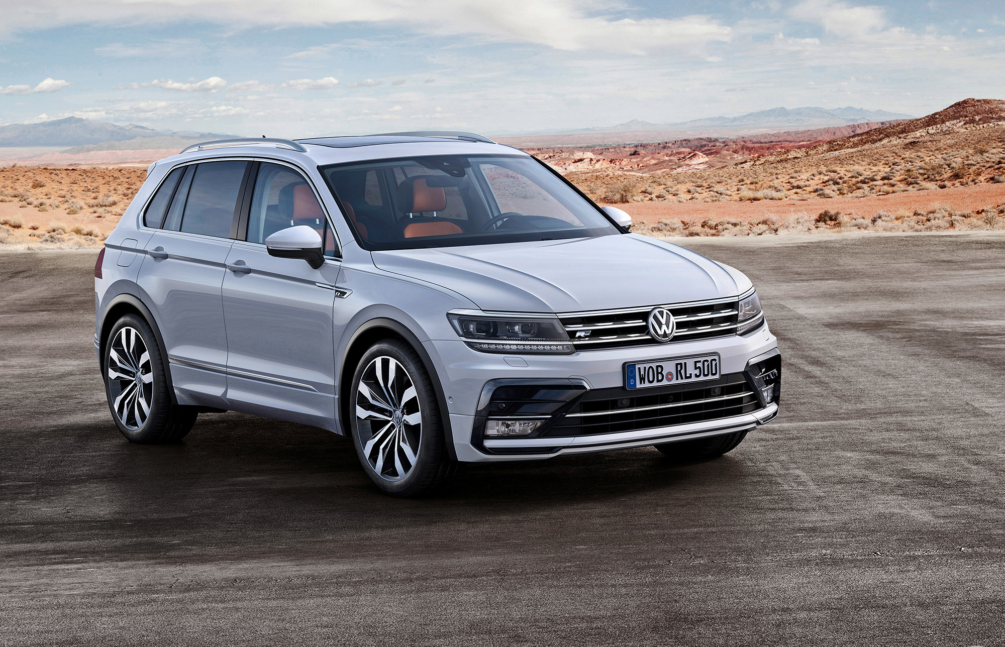Vw tiguan highline r line hires stock photography and images  Alamy