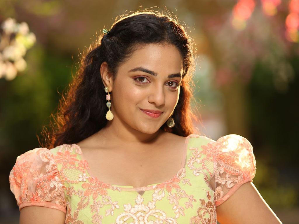Nithya Menon Wallpaper , Download 4K Wallpaper For Free
