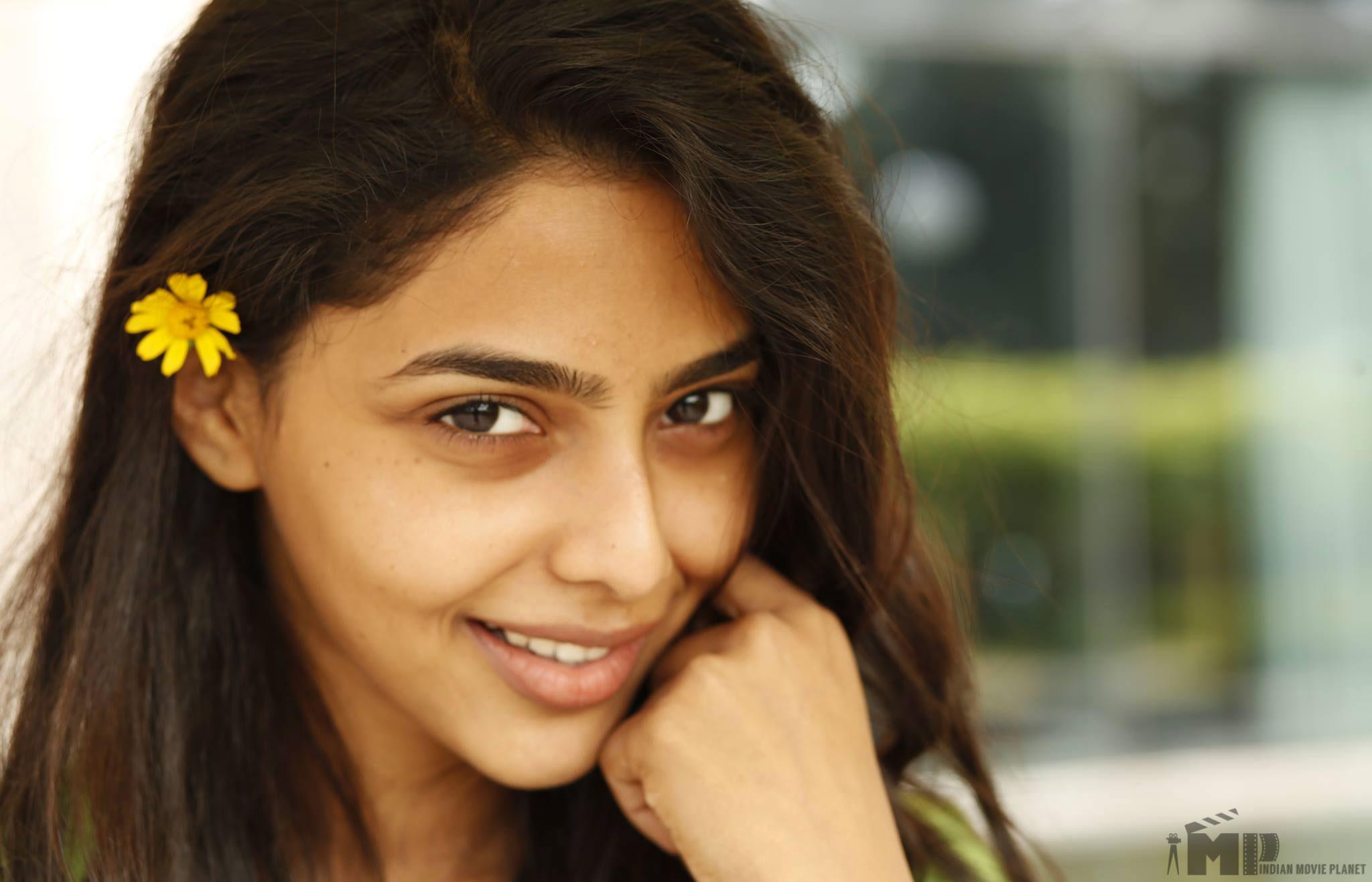 Aishwarya Lekshmi Profile Biography Photo