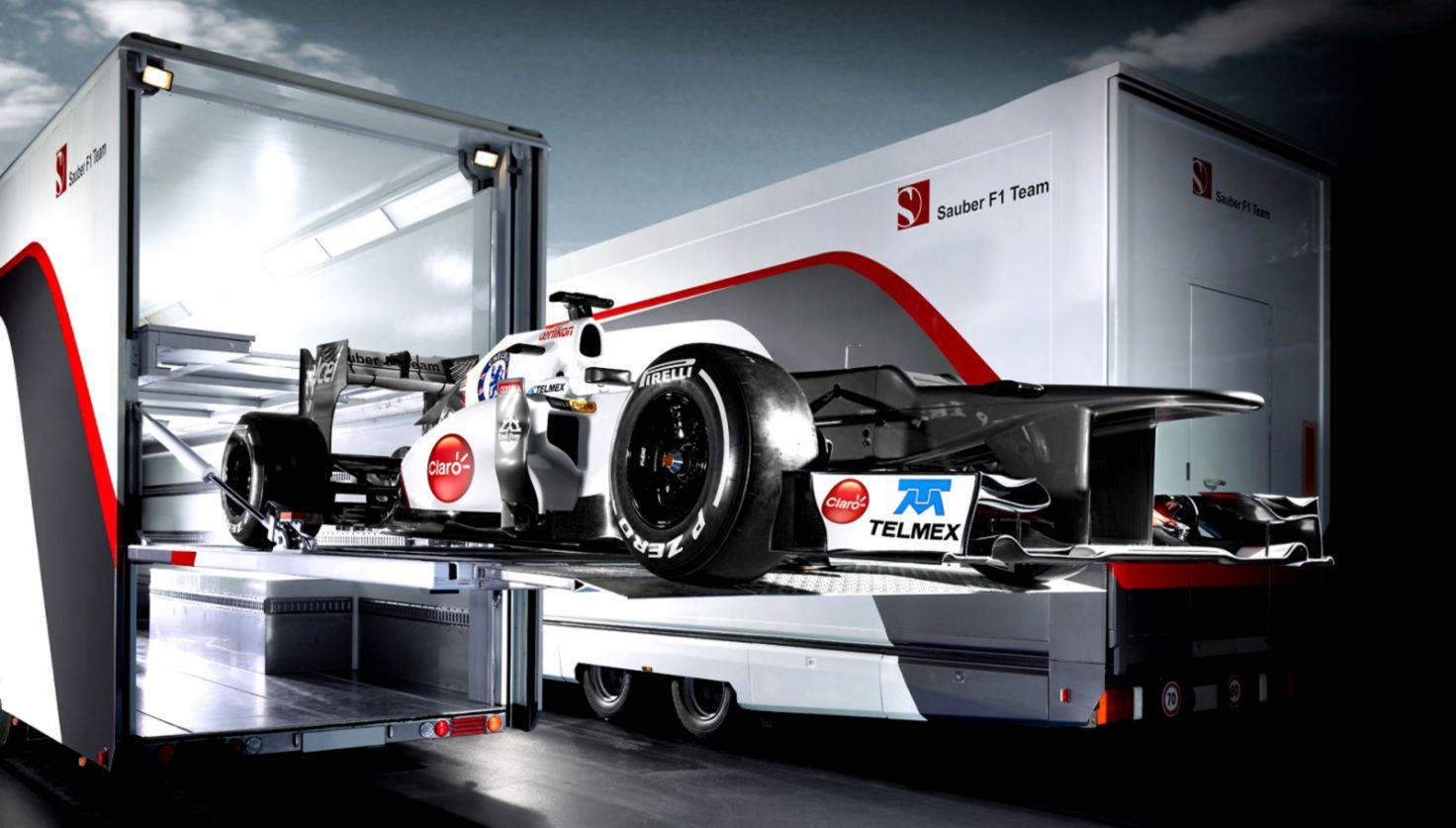 Formula 1 Garage HD Wallpaper