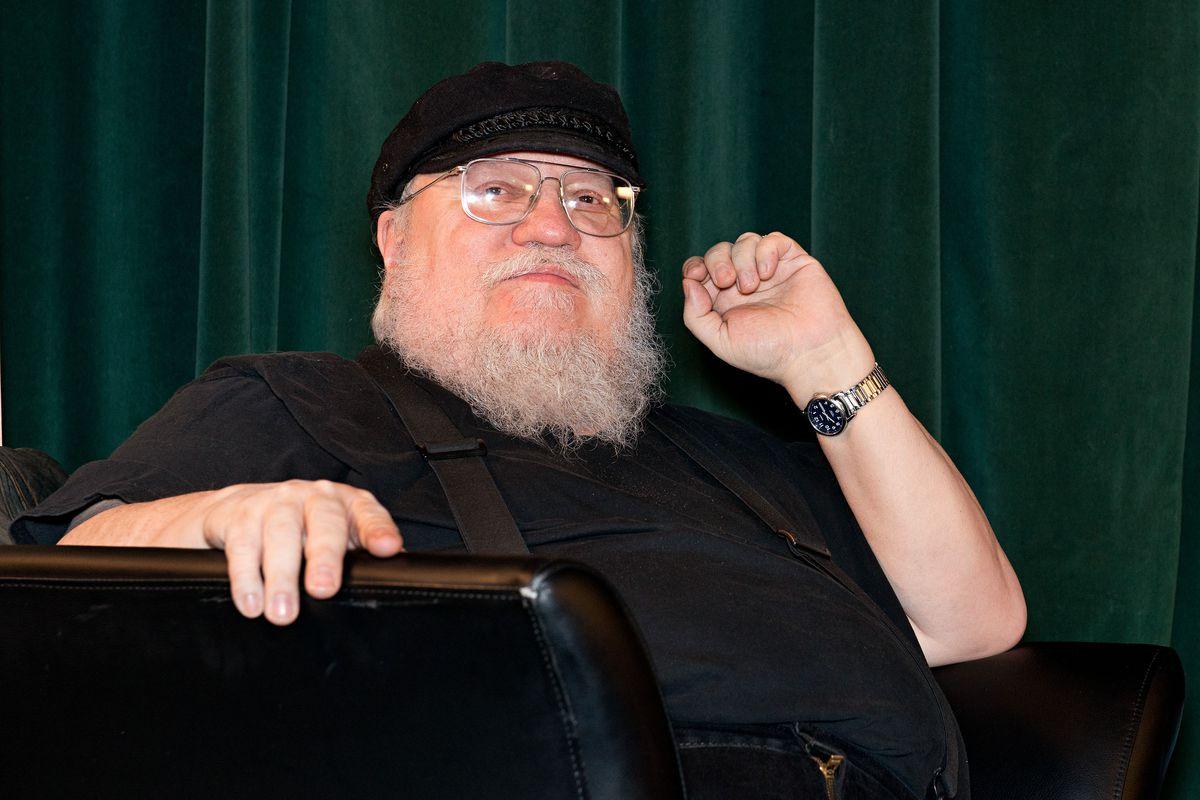 George R.R. Martin is going to stop blogging so he can focus on work