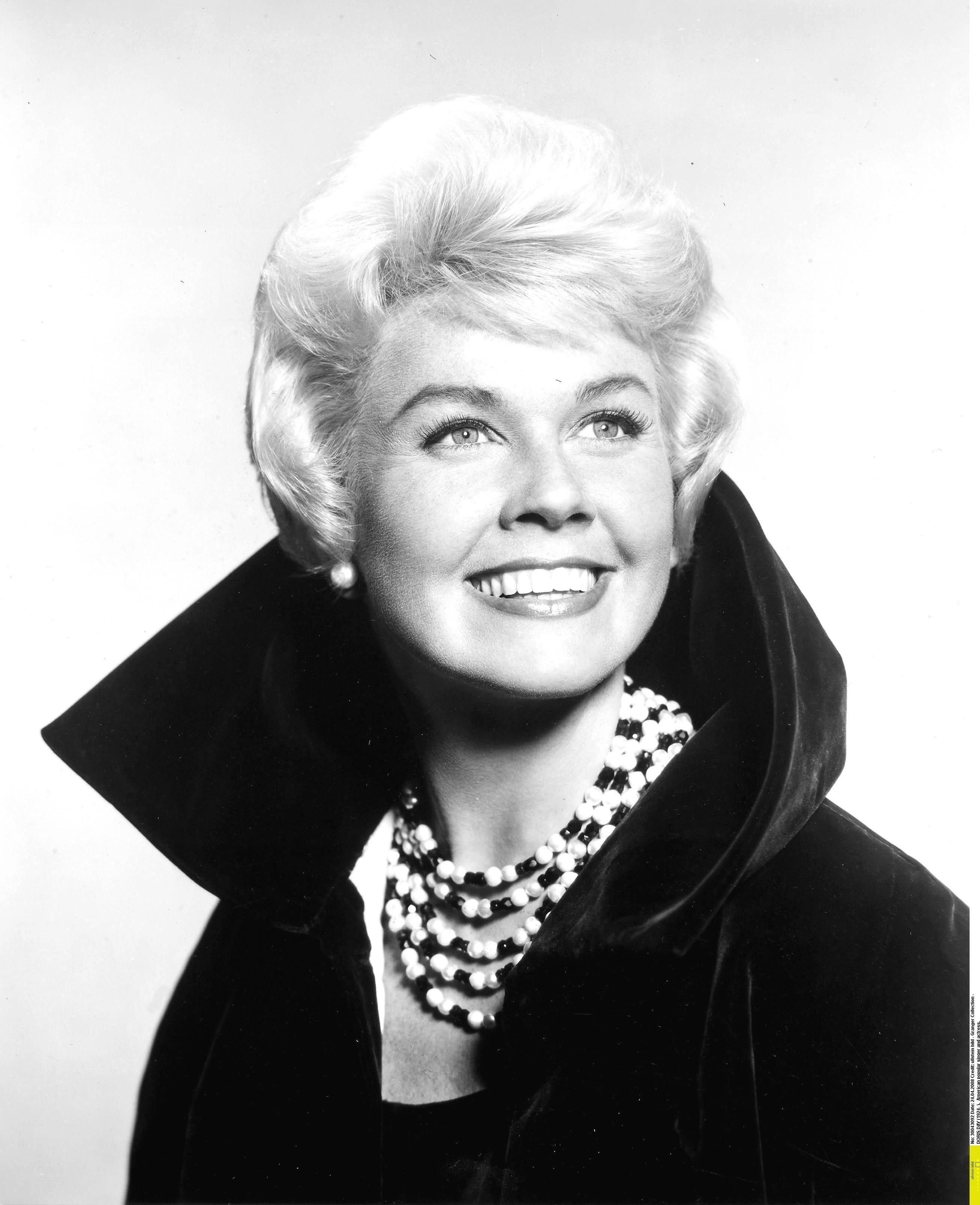 Best HD Photo Wallpaper Pics of Doris Day. Unforgettable