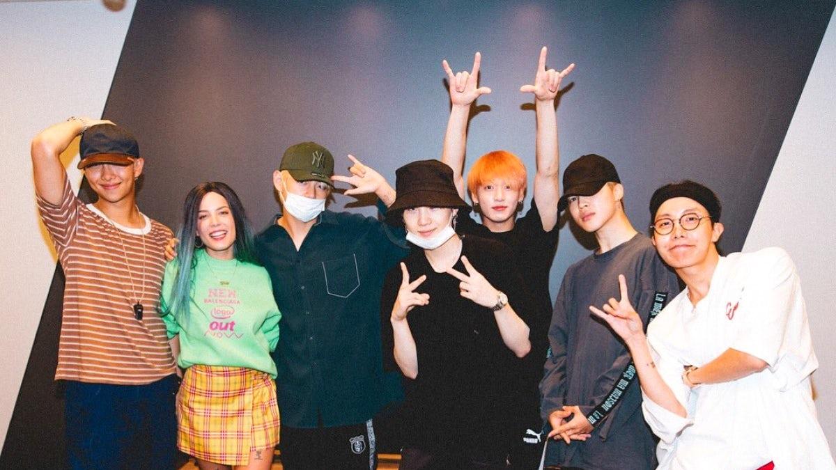 Halsey meets up with BTS backstage in South Korea TV World