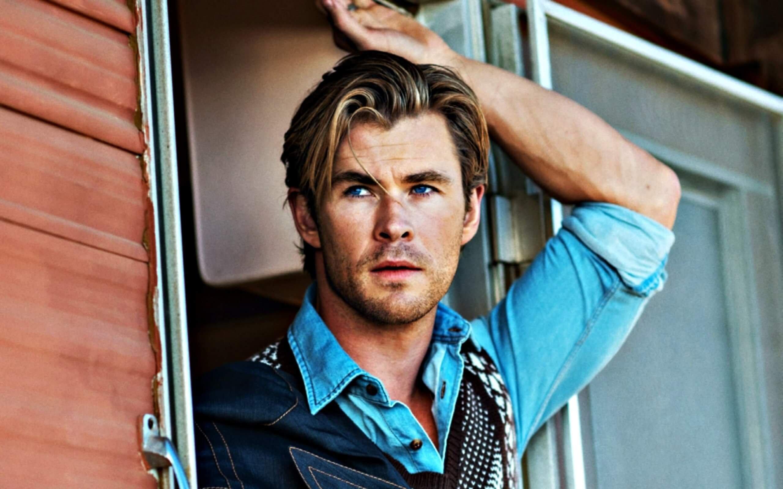 Stunning Photo Of Chris Hemsworth That Show Thor Is A God