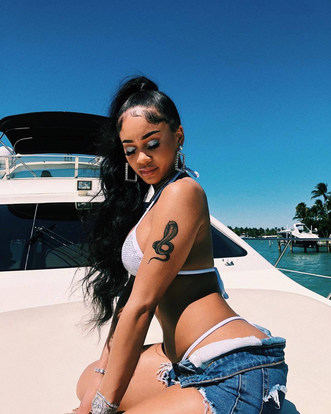 49 Hot Pictures Of Saweetie Which Will Make You Forget Your Girlfriend.