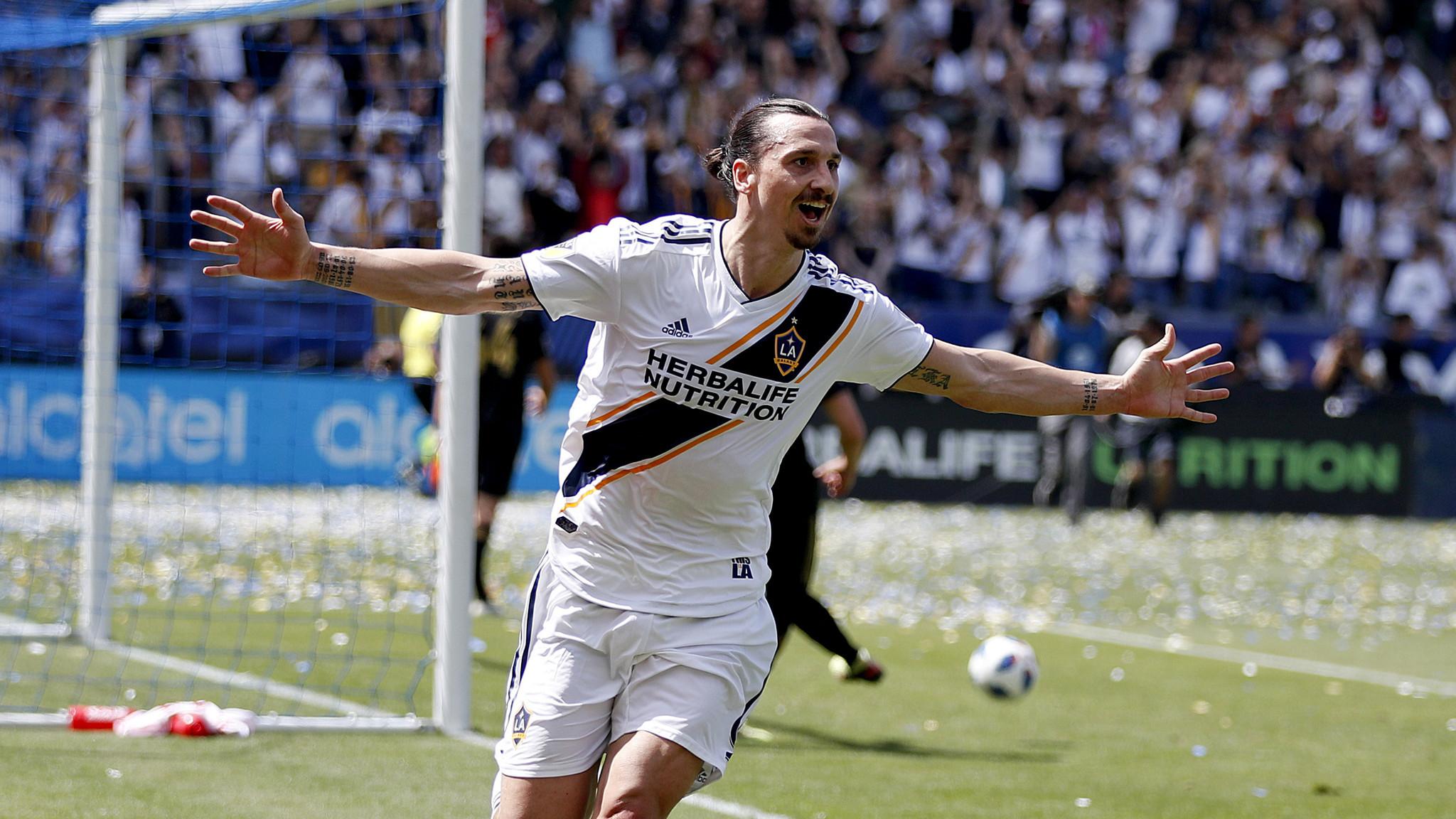 Zlatan Ibrahimovic scores first MLS goal for Galaxy