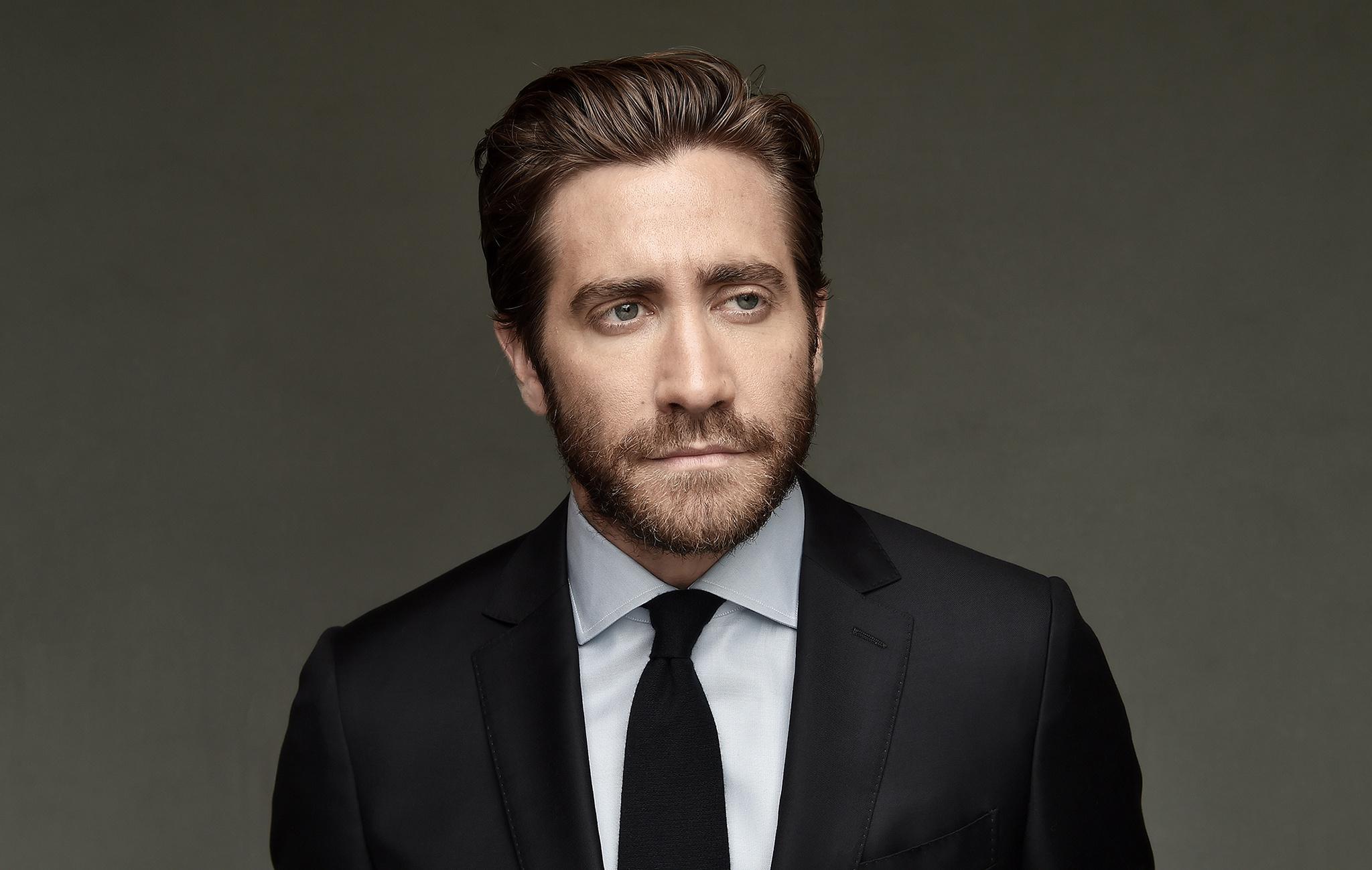 Jake Gyllenhaal HD Wallpaper