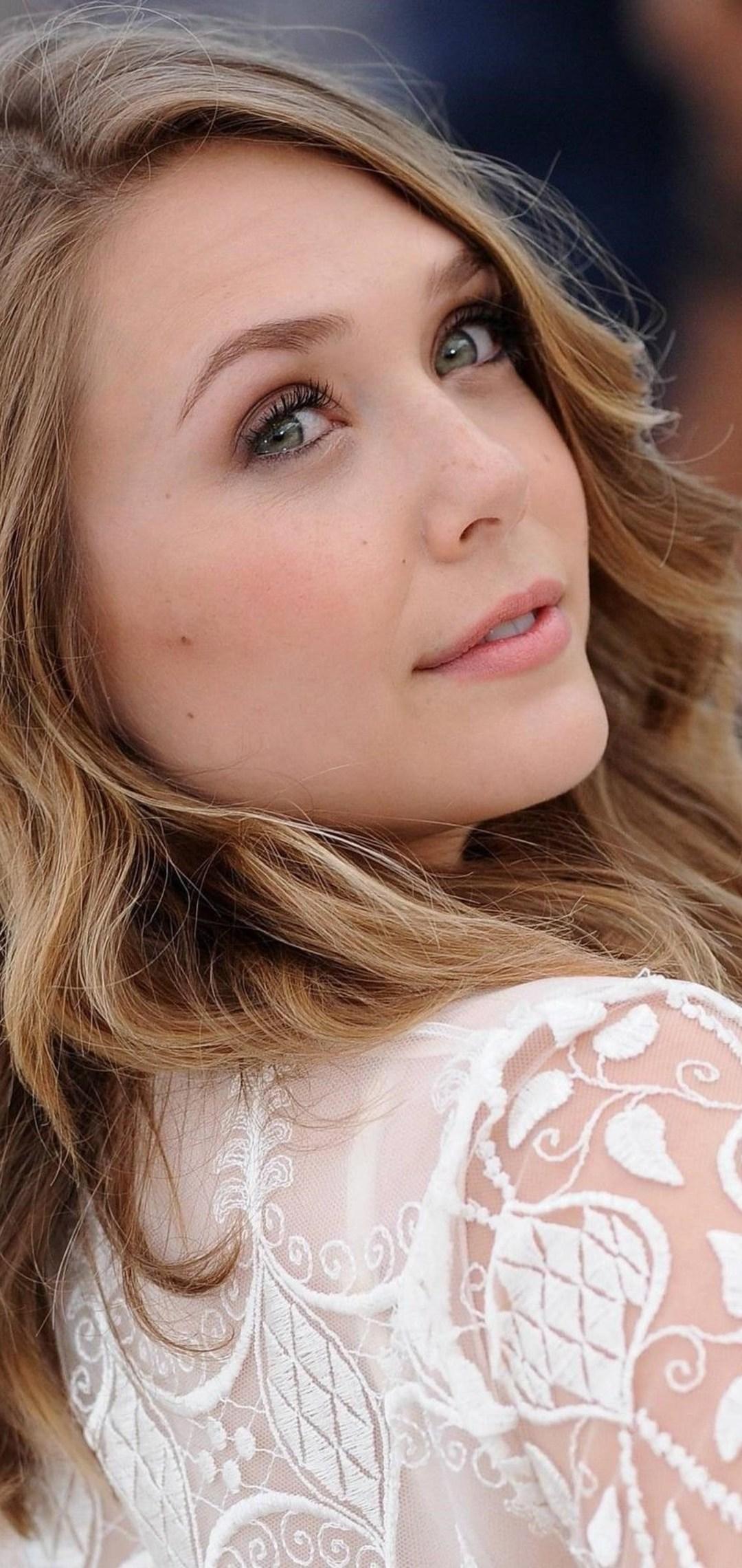 Elizabeth Olsen 3 One Plus 6, Huawei p20, Honor view 10, Vivo