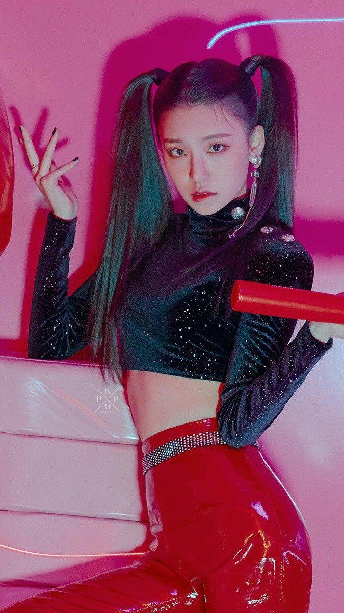 Yeji Wallpaper Itzy Wallpaper. ITZY. Kpop, Lock screen