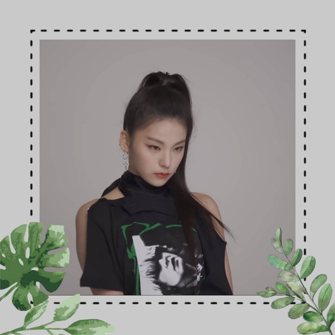 ITZY 6th win itzy jyp itzdifferent itzyyeji yeji itzylia lia itzygif