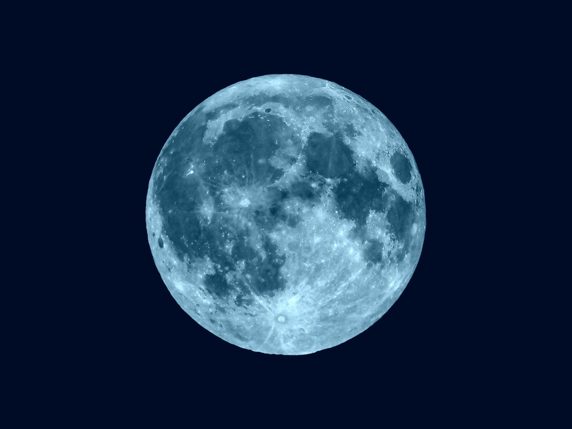 Blue moon 2019: Rare flower full moon tonight will last of its kind