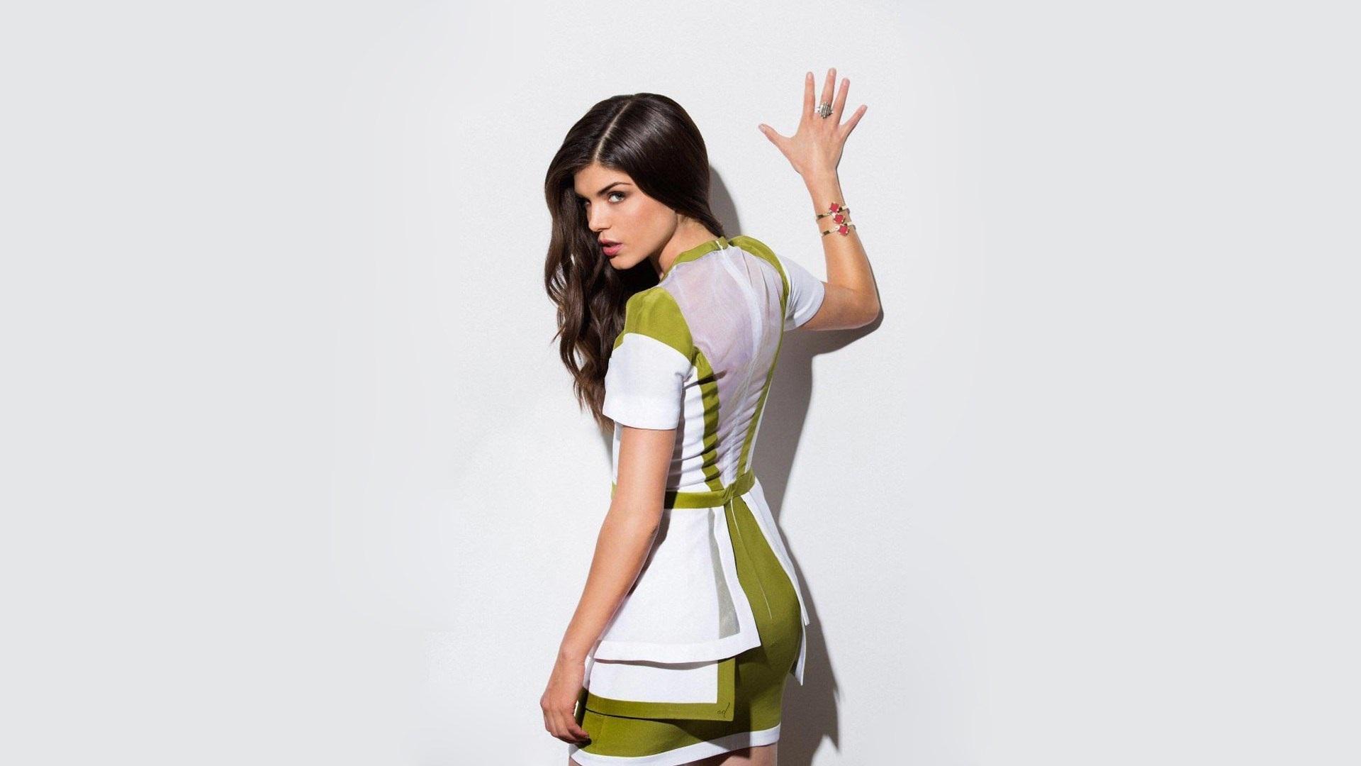 marie avgeropoulos wallpaper for desktop background free