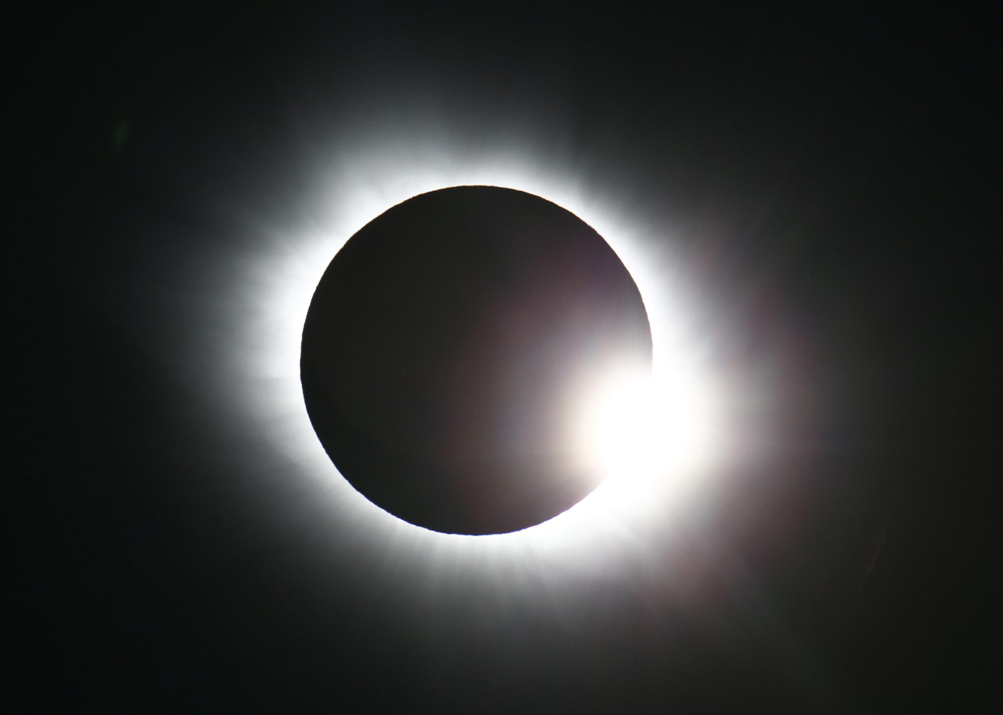 Solar Eclipse HD Wallpaper 3255x2319 (7)