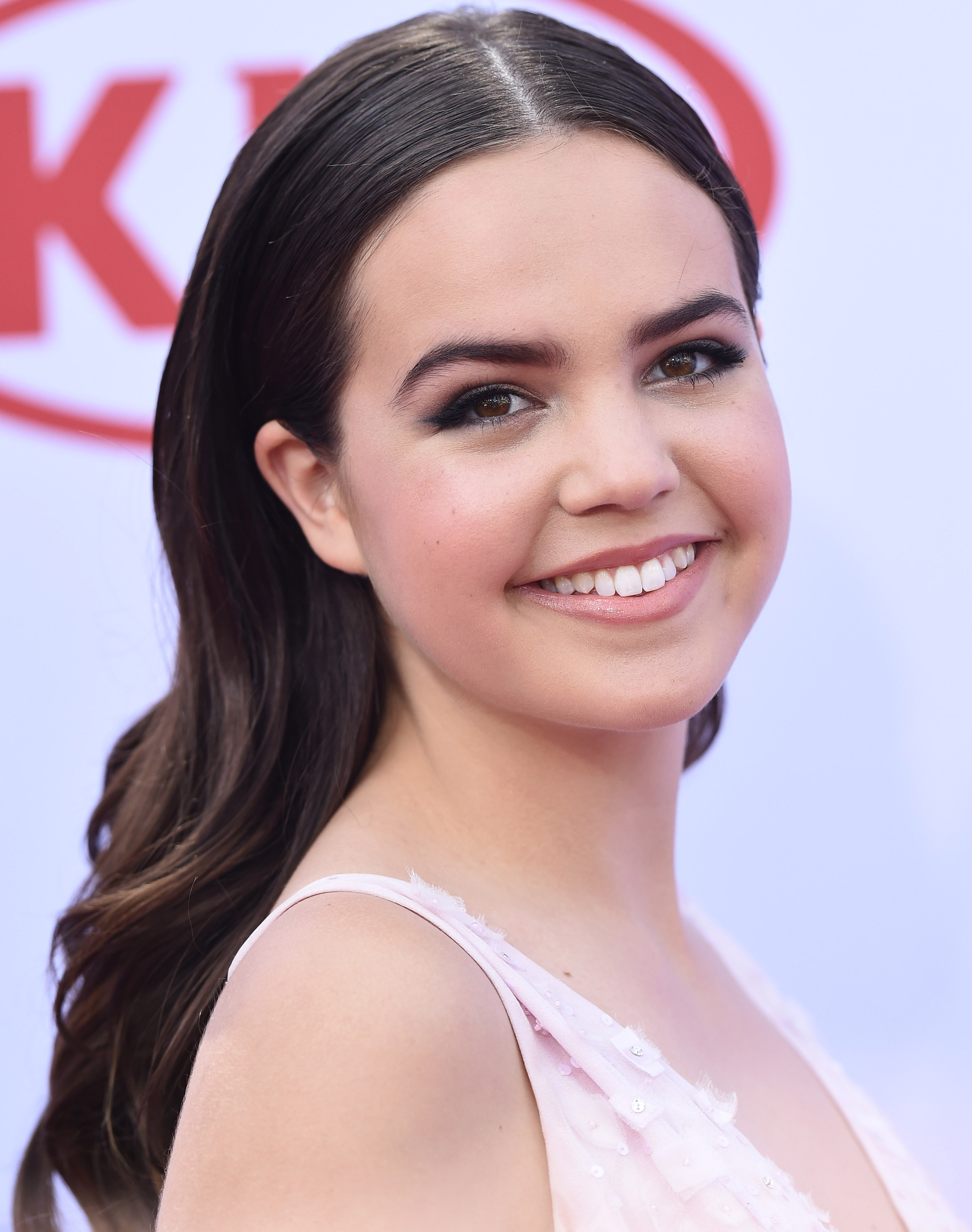 Bailee Madison Film actors HD Wallpaper and Photo