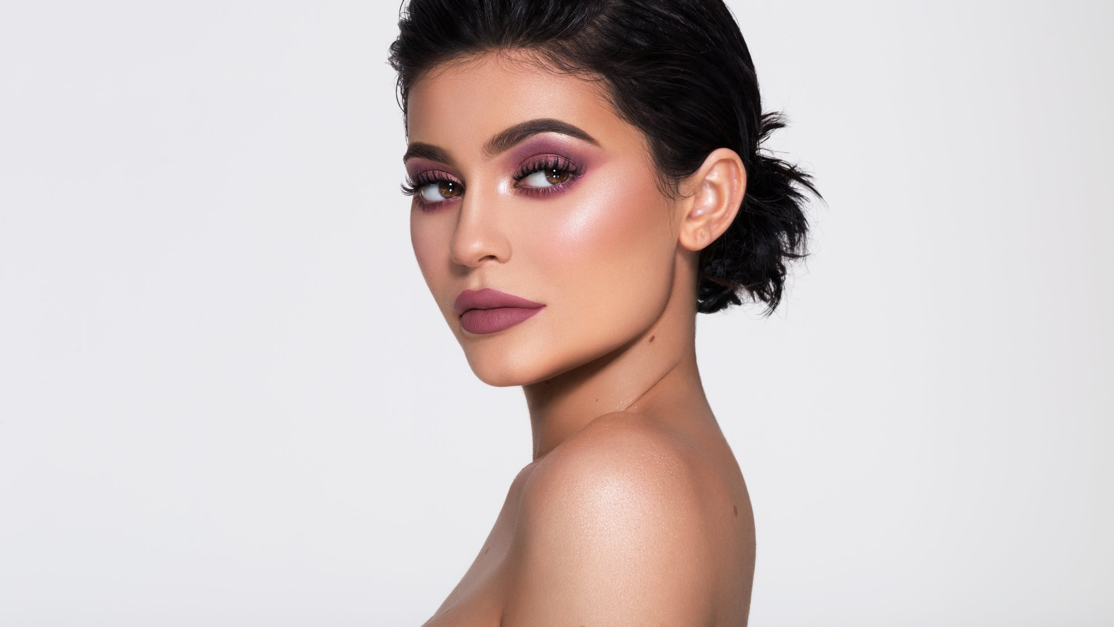 Kylie Jenner Cosmetics Campaign 2017 4K Wallpaper, HD