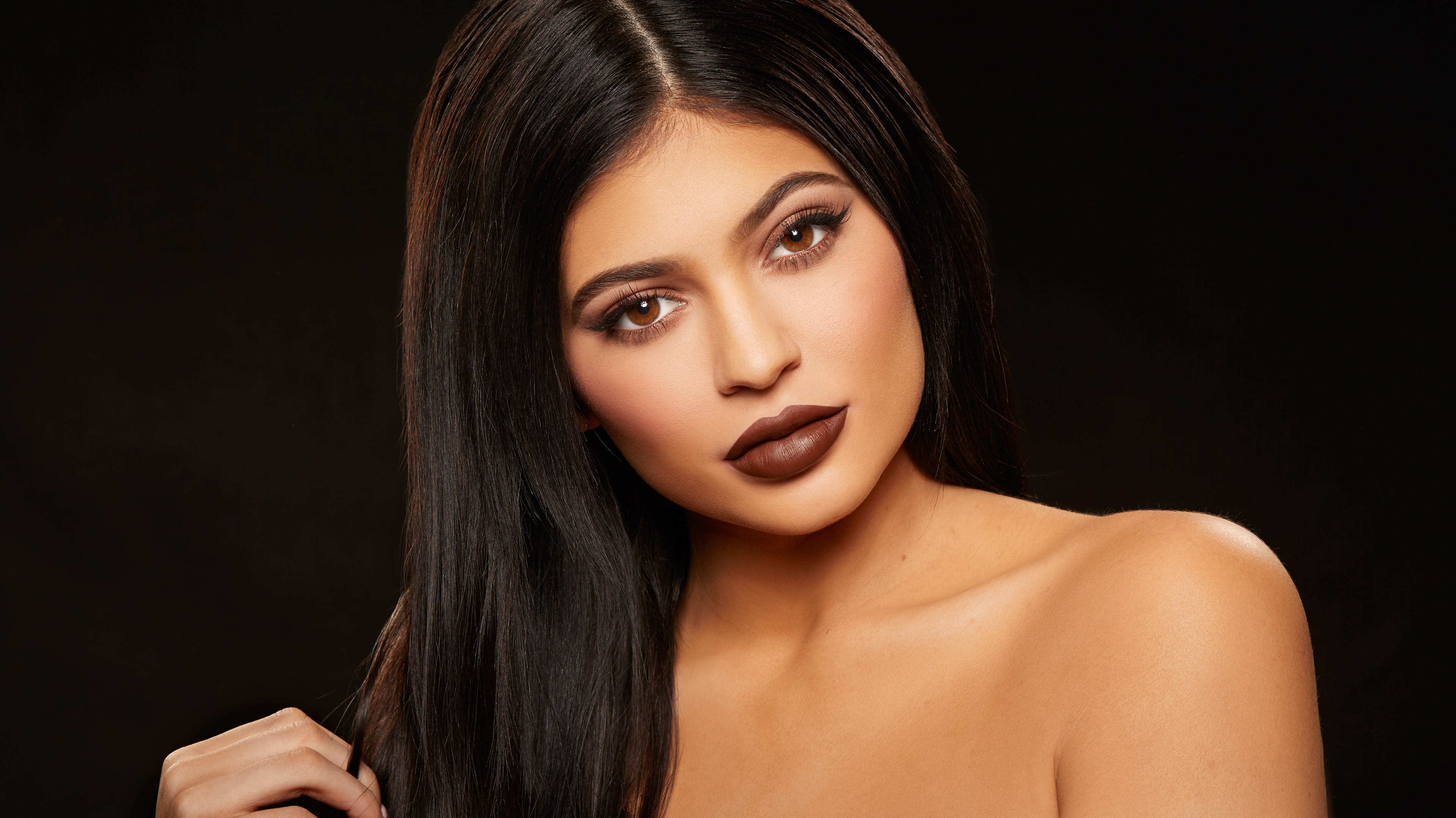 Kylie Jenner Portrait UHD 4K Wallpaper