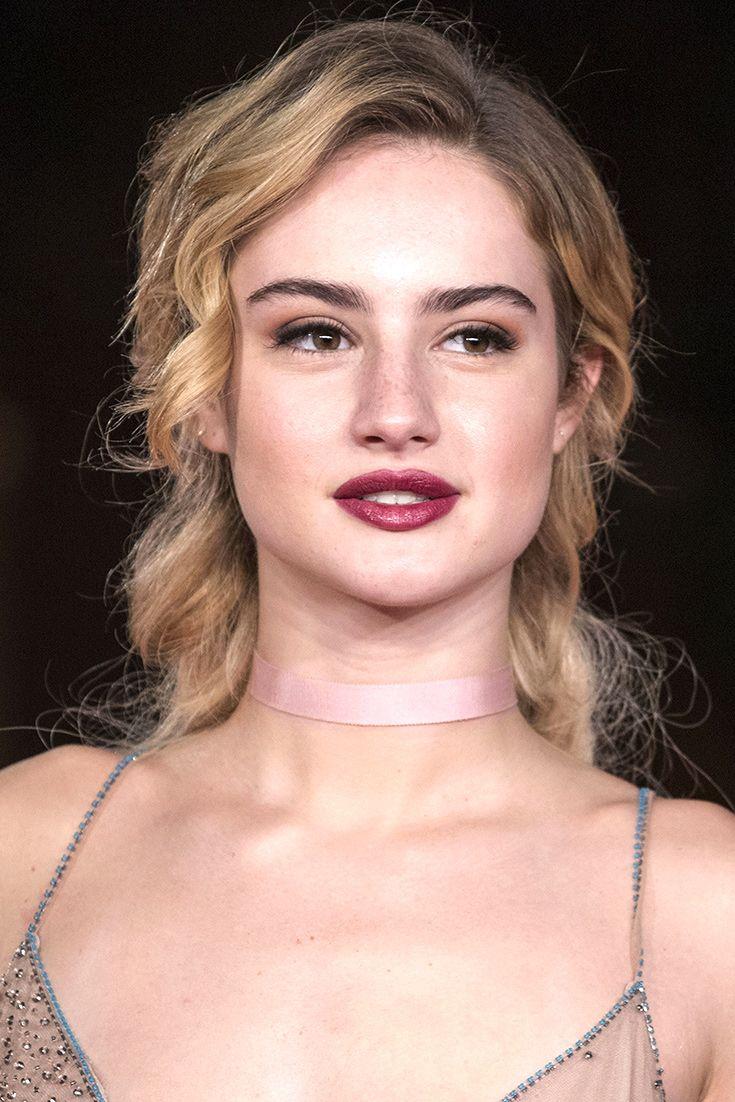 Grace Van Patten Photo, pics