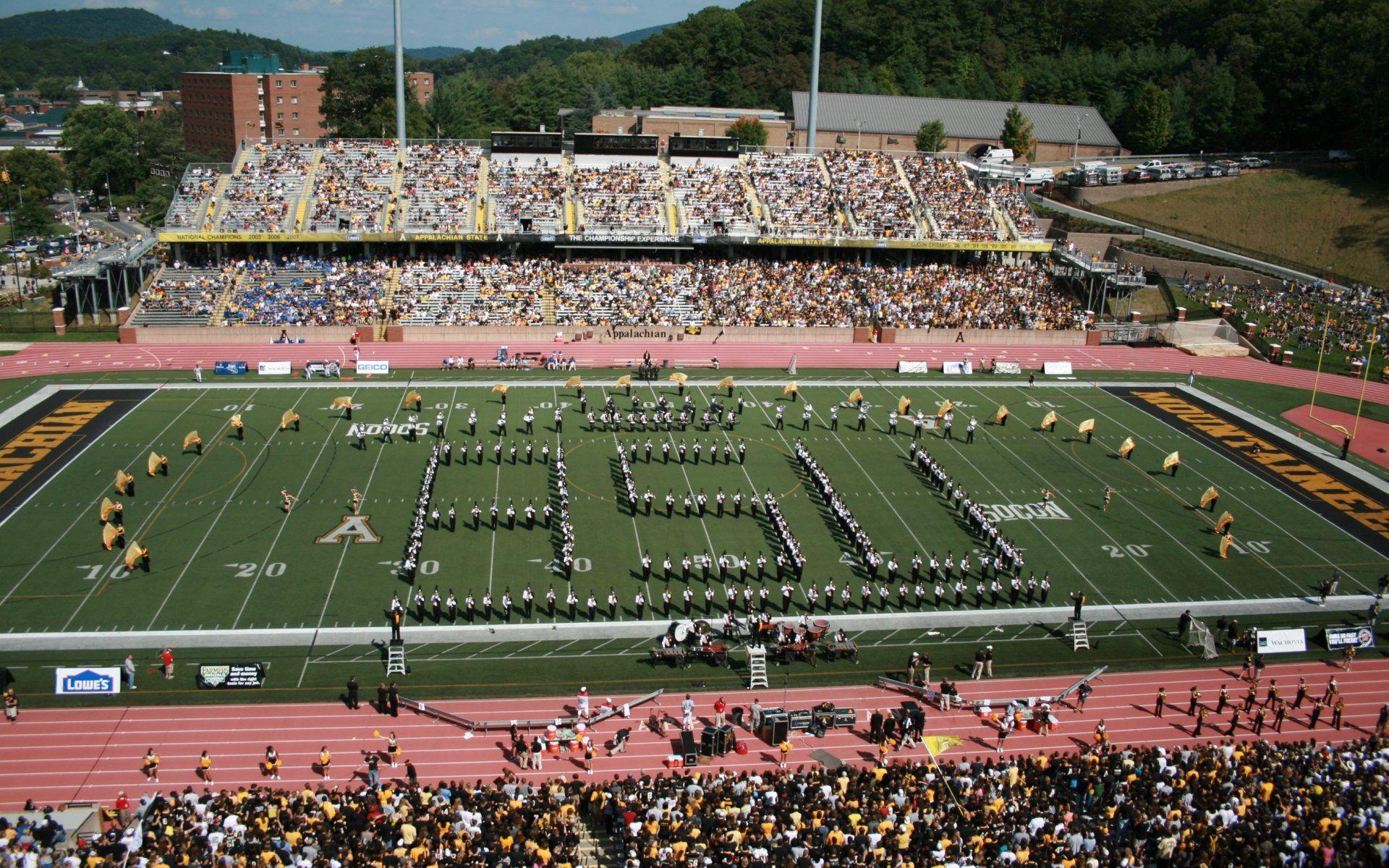 Appalachian State University Football. Displaying 19> Image