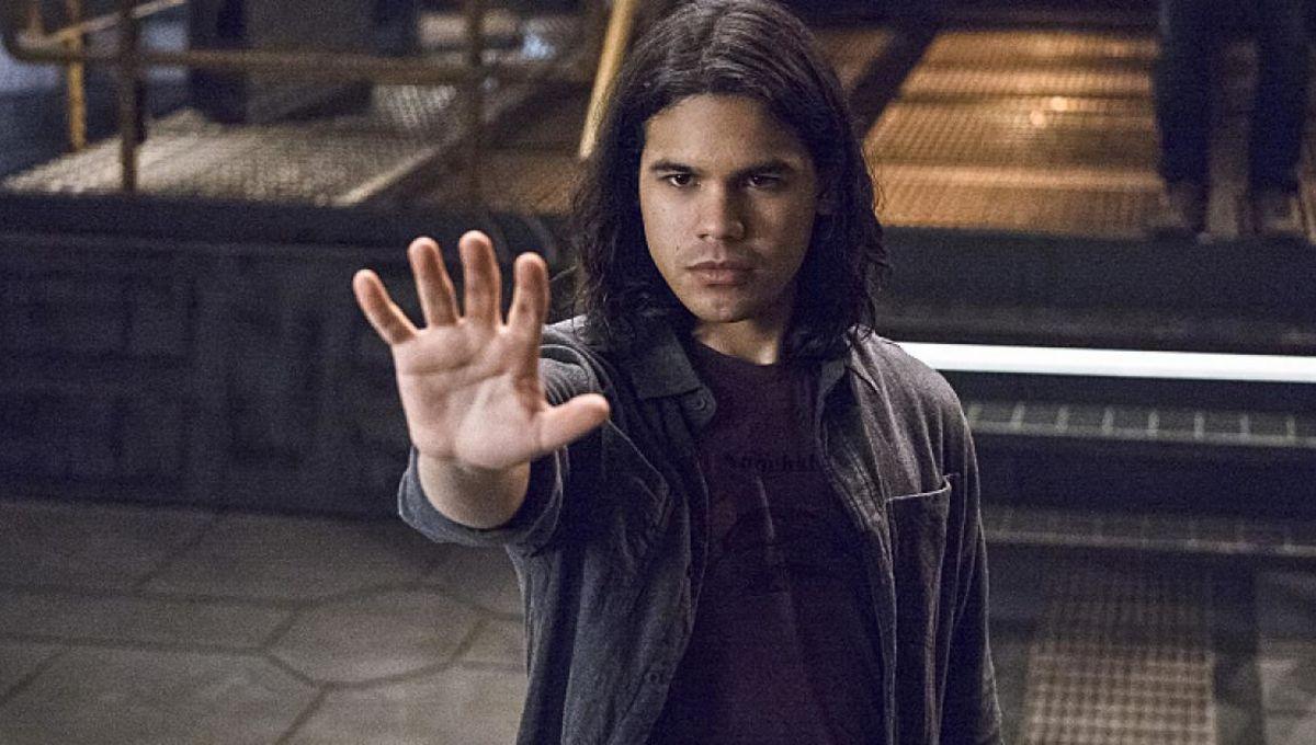 The Flash's Carlos Valdes, Teddy Sears Save the Day to Help Injured