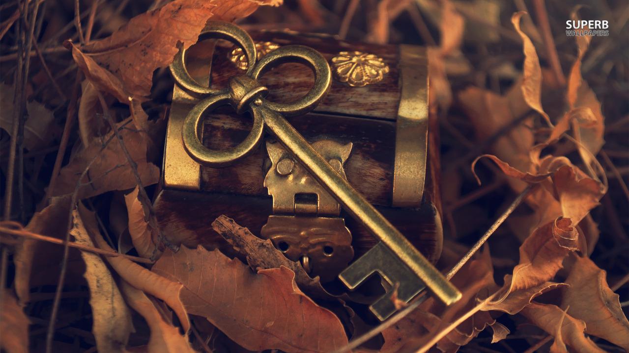 Treasure chest with key wallpaper wallpaper