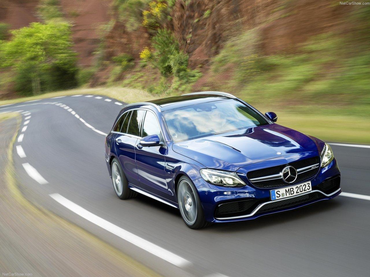 Mercedes Benz C63 AMG Estate Picture. Mercedes Benz Photo