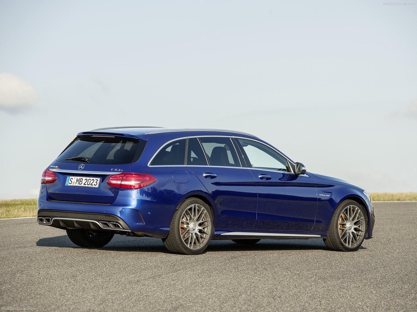 Mercedes Benz C63 AMG Estate Picture. Mercedes Benz Photo
