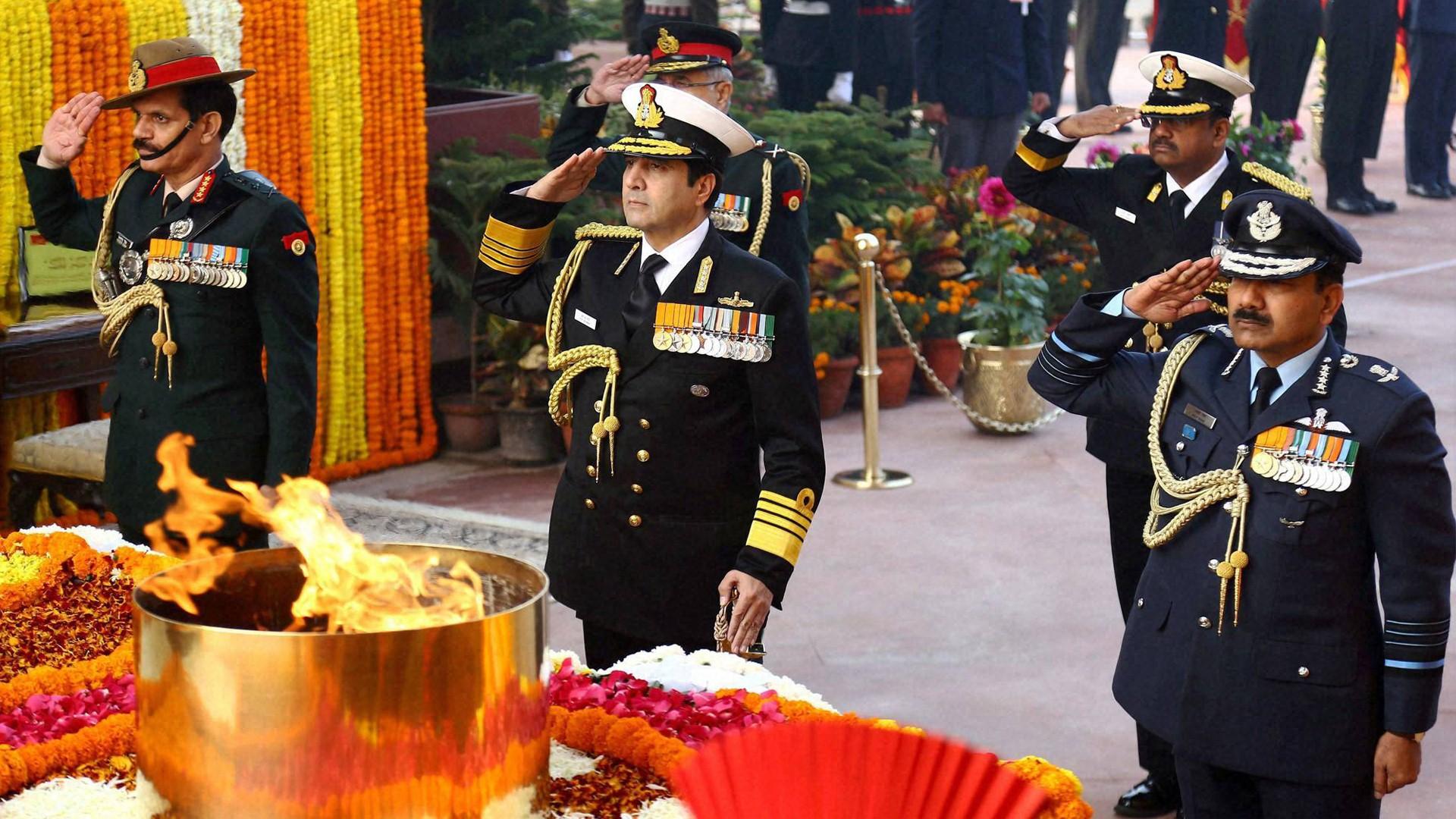 The Salutes of The Indian Soldier