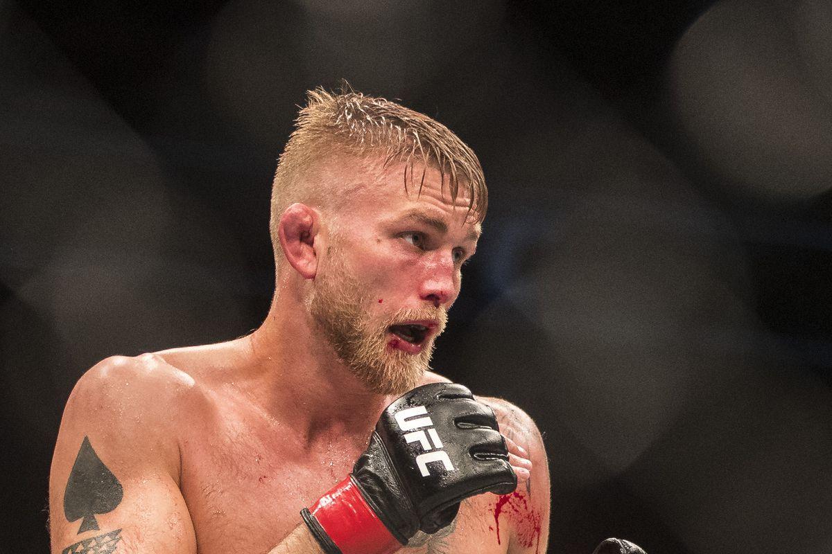 Alexander Gustafsson fires back at Daniel Cormier: You 'lost' your