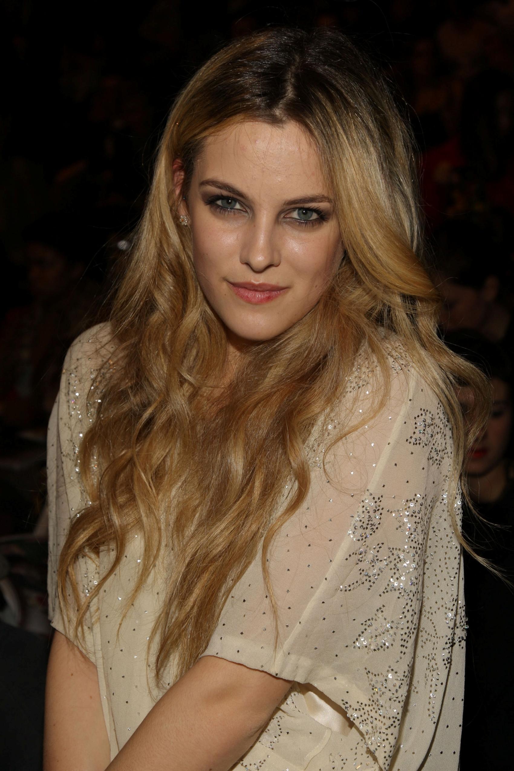 Riley Keough Wallpaper High Quality